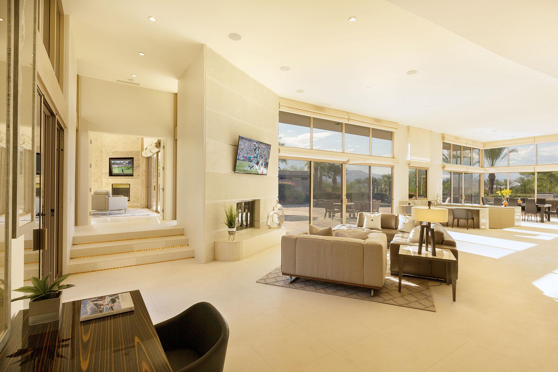 Alta Vista Modern Luxury and Sweeping Views gallery image 7