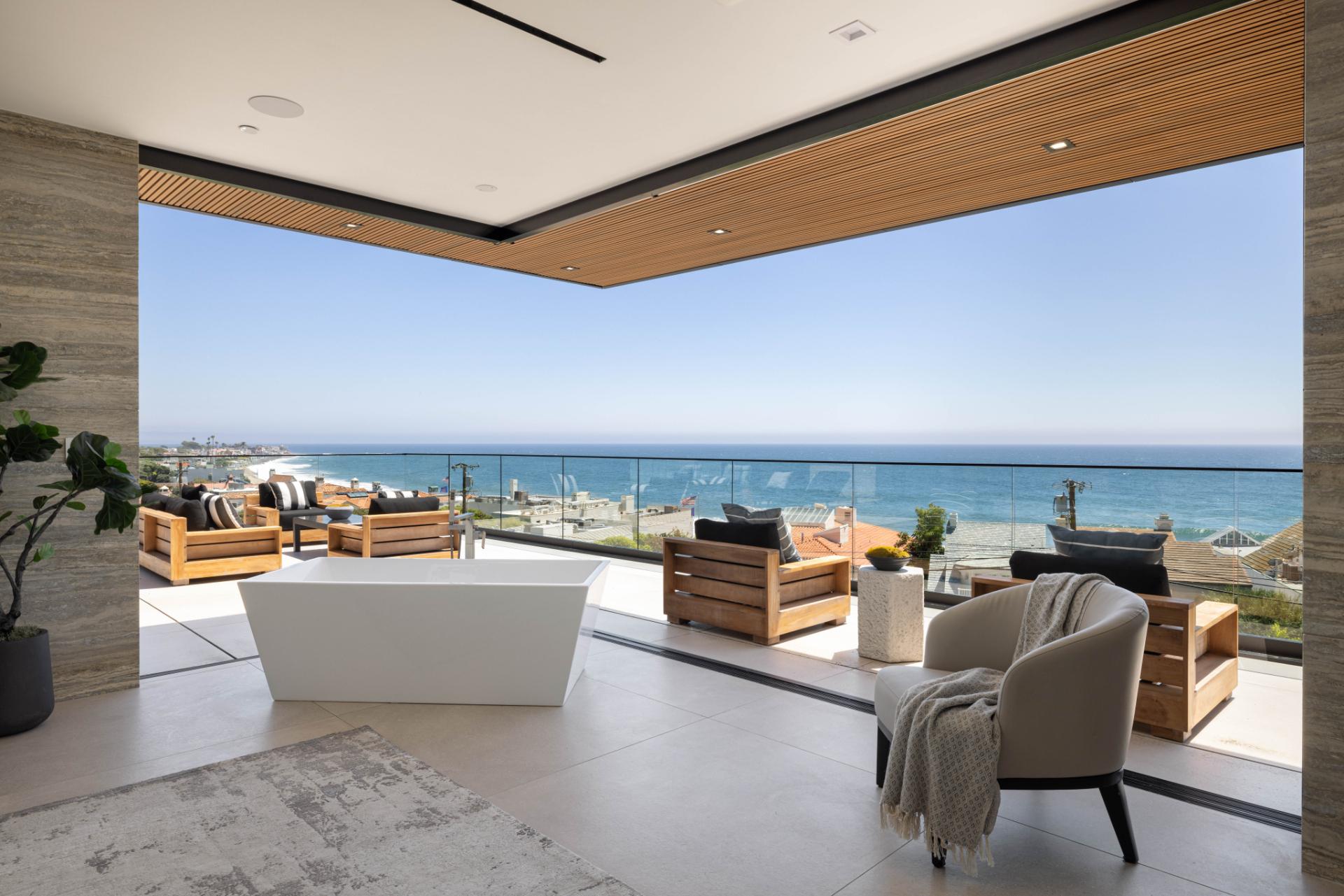 Coastline Bluff gallery image 7