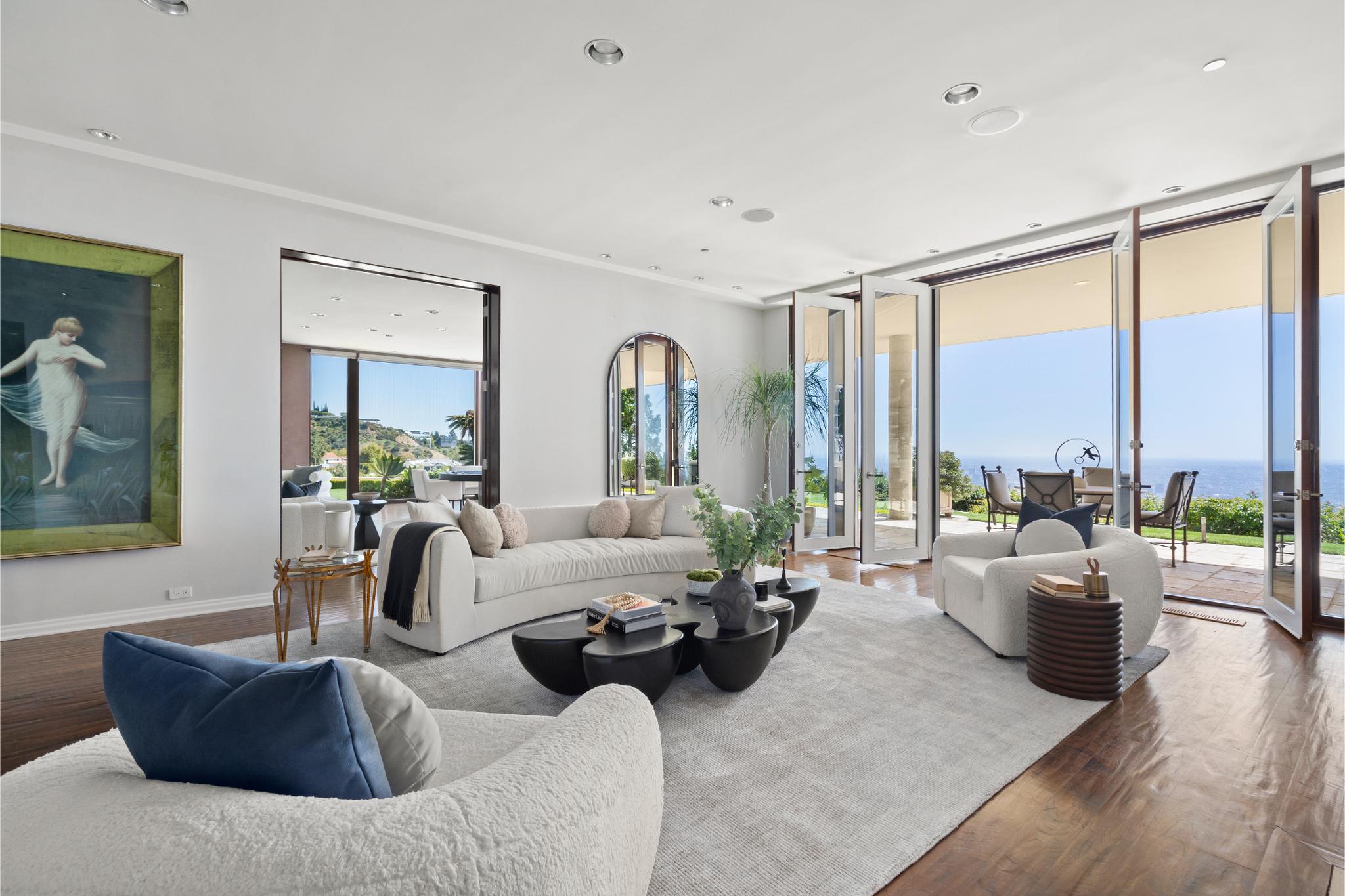 Trousdale Grand gallery image 3