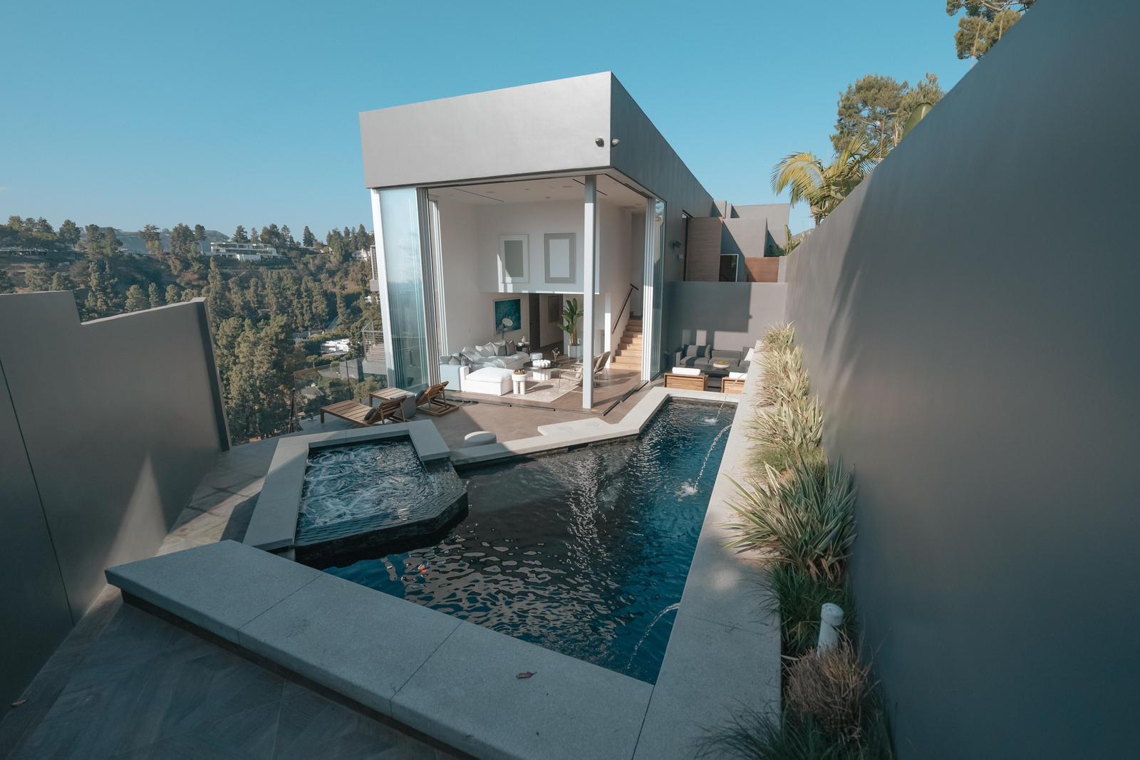 The Crest Villa gallery image 4