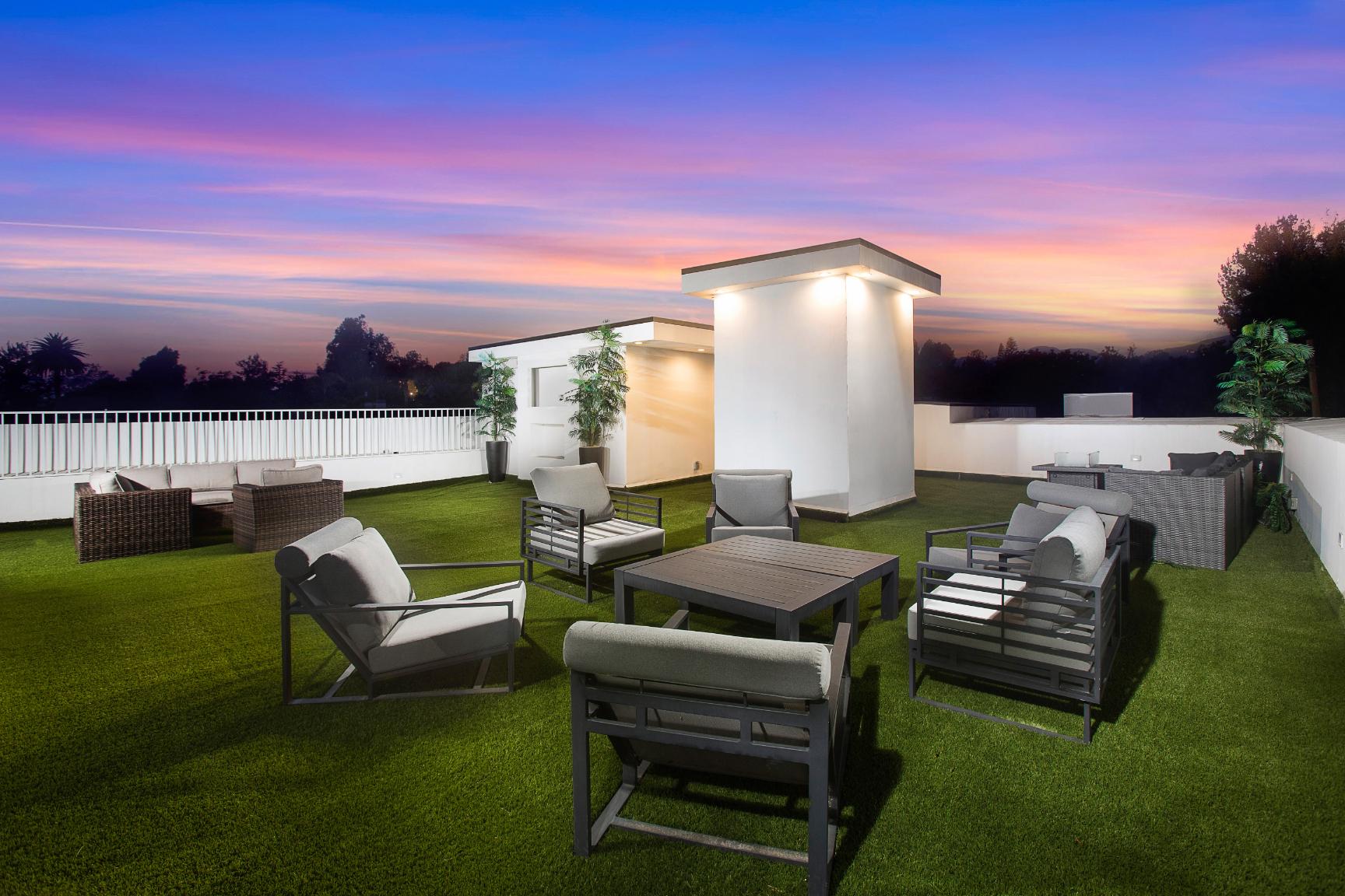 Brentwood Villa gallery image 4