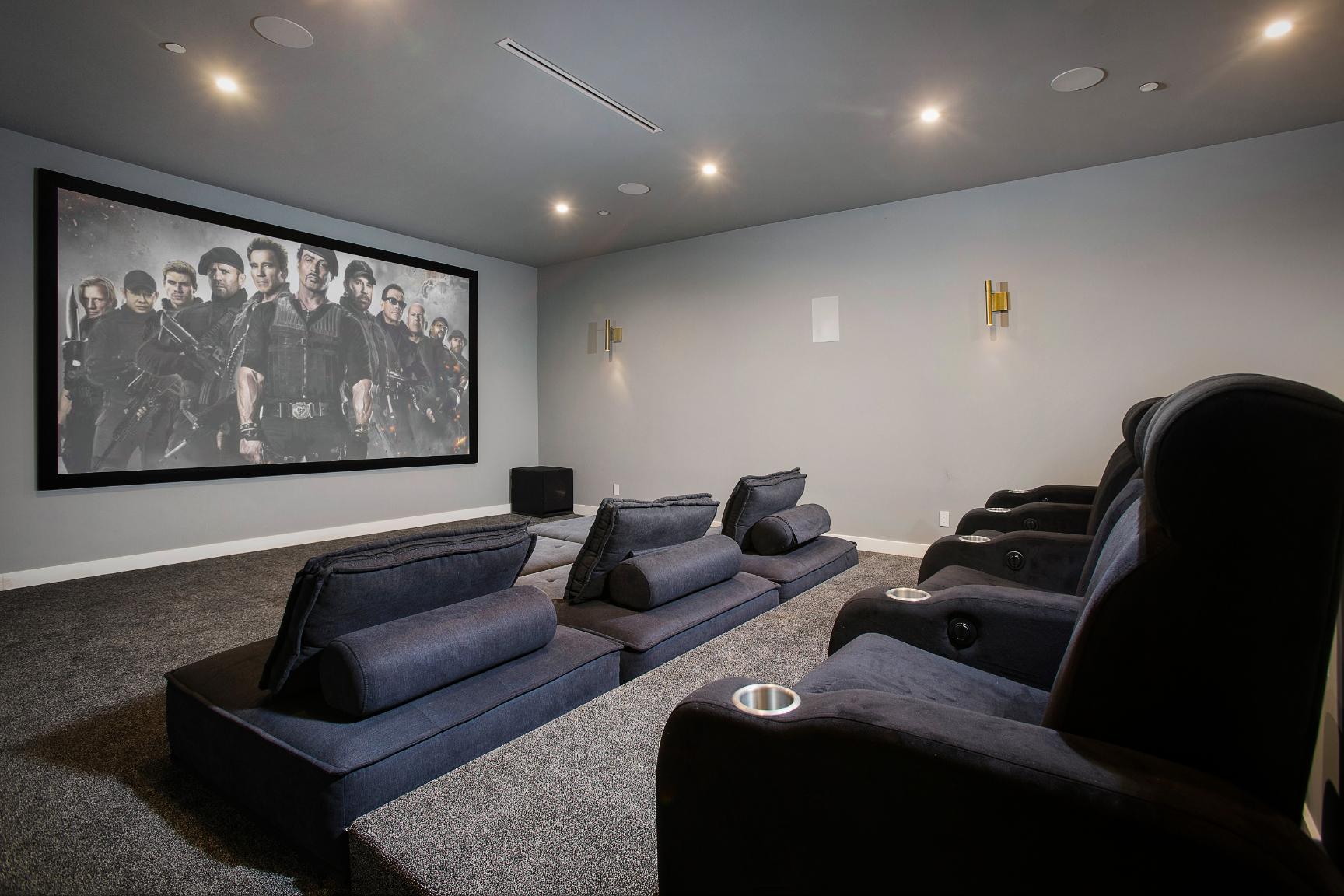 Brentwood Villa gallery image 7