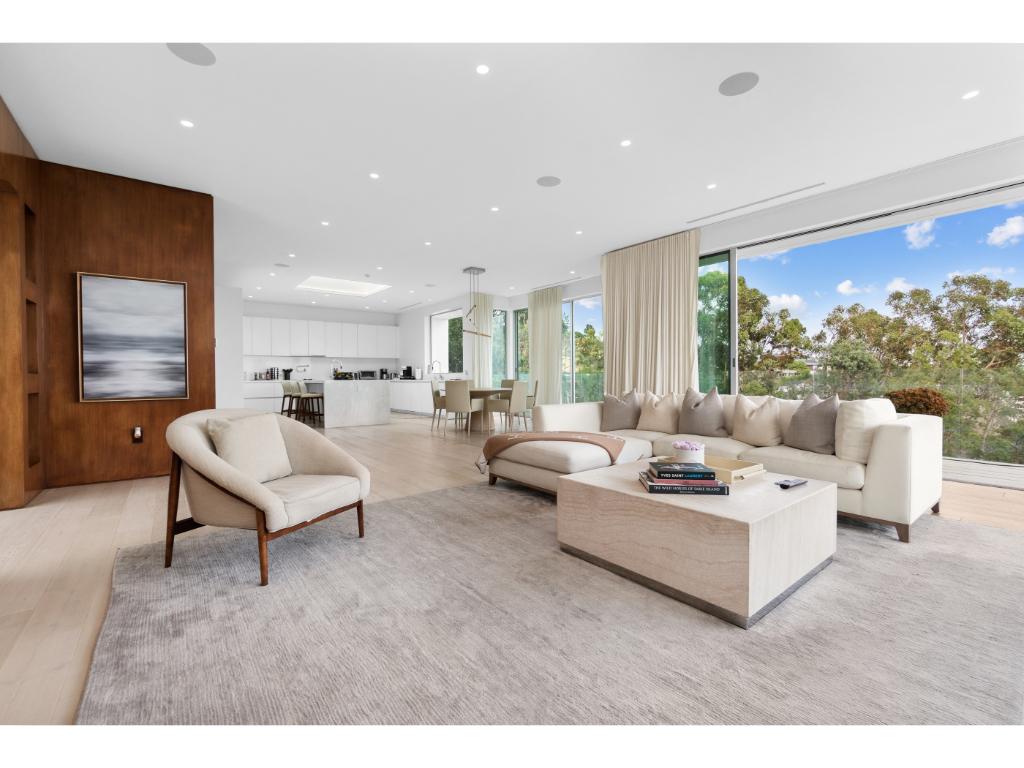 Beverly Grove Modern gallery image 9