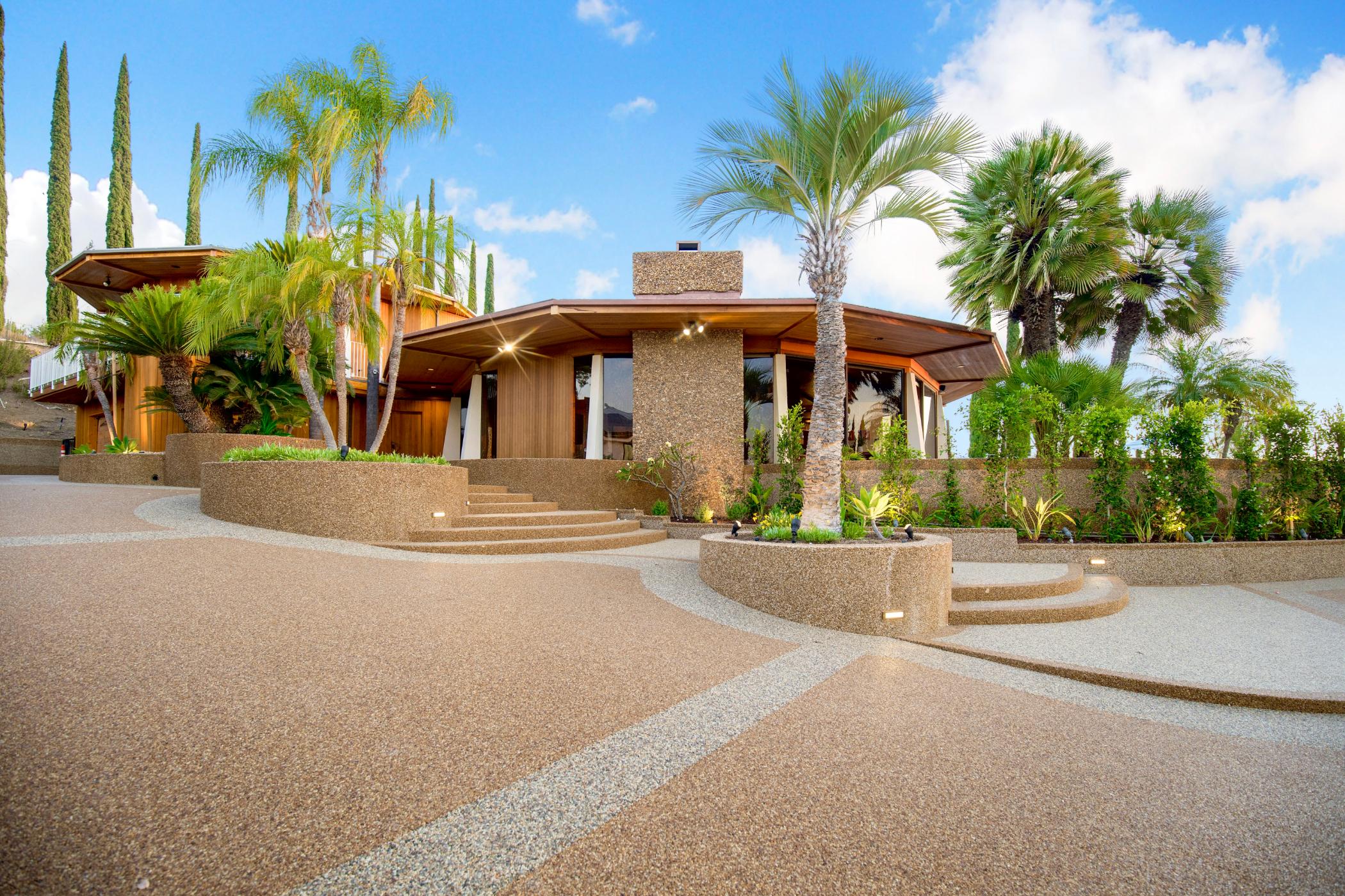 Via Vallarta gallery image 7