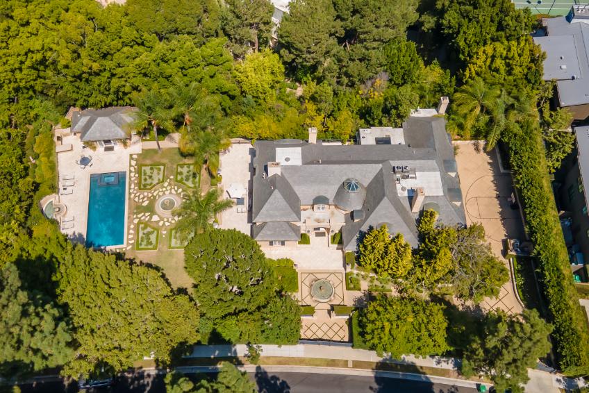 Alpine Estate gallery image 7
