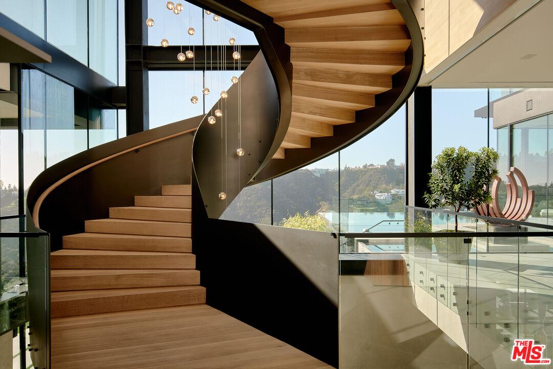 Bel Air Luxury Mansion gallery image 8