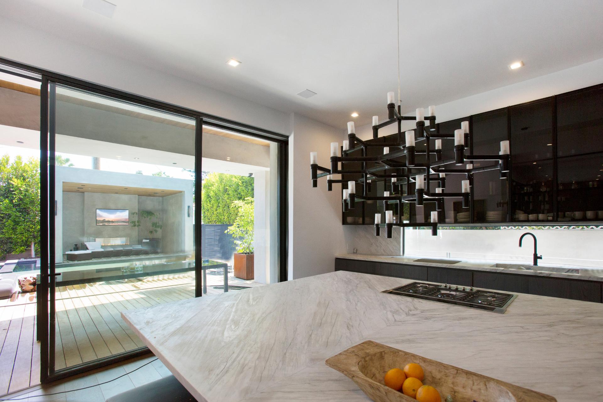 Modern Marvel gallery image 10