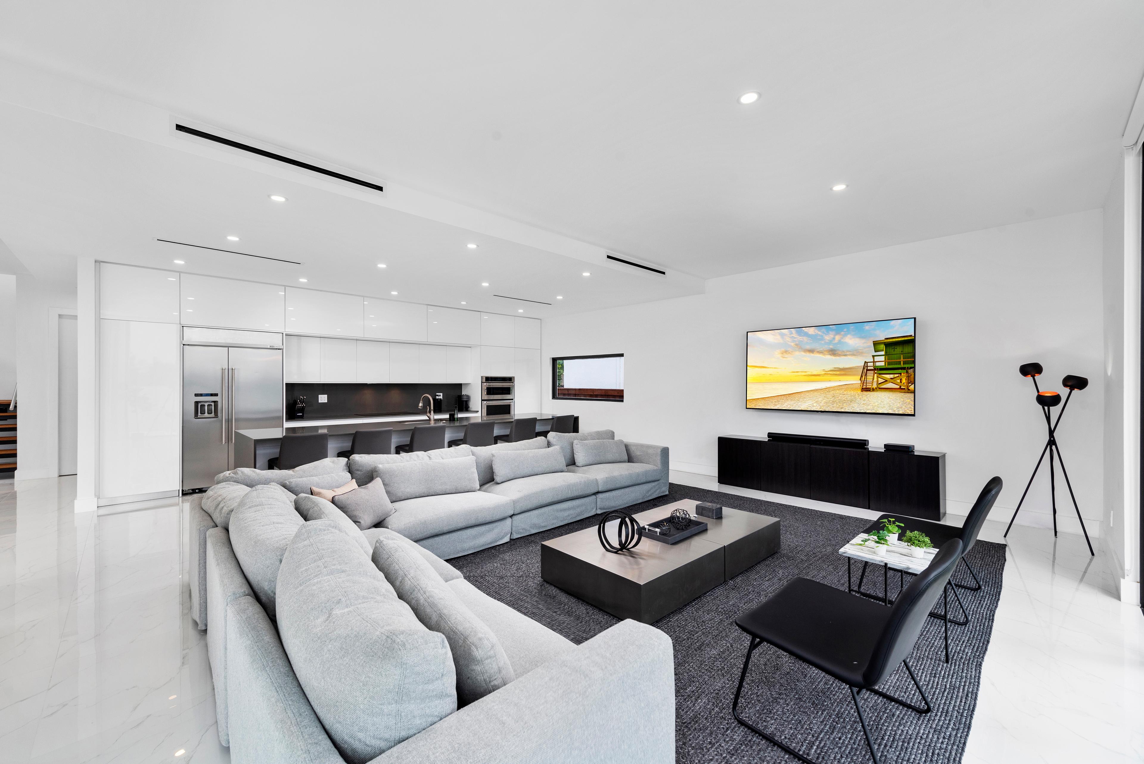 Villa Lago gallery image 3