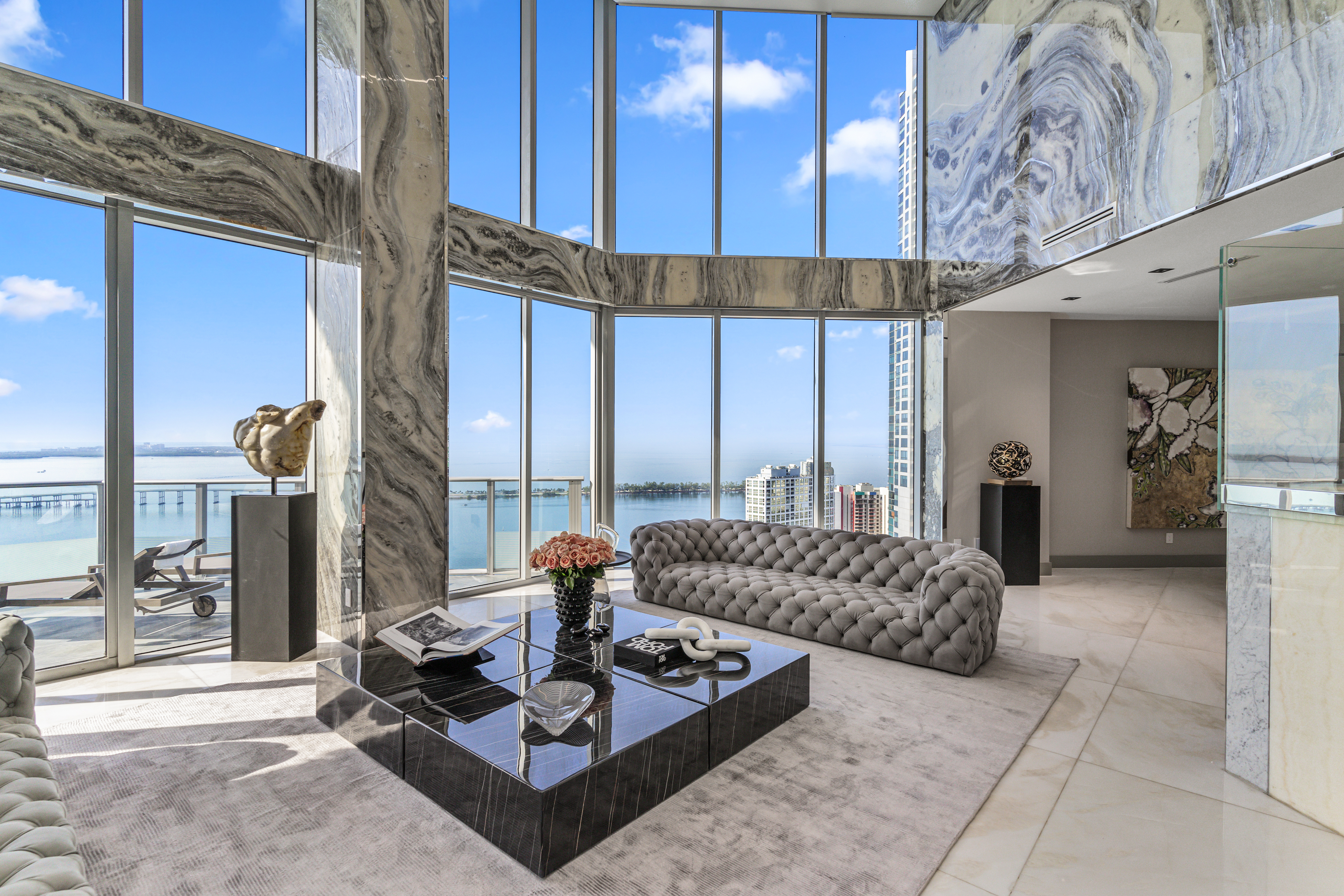 Infinity Penthouse gallery image 7