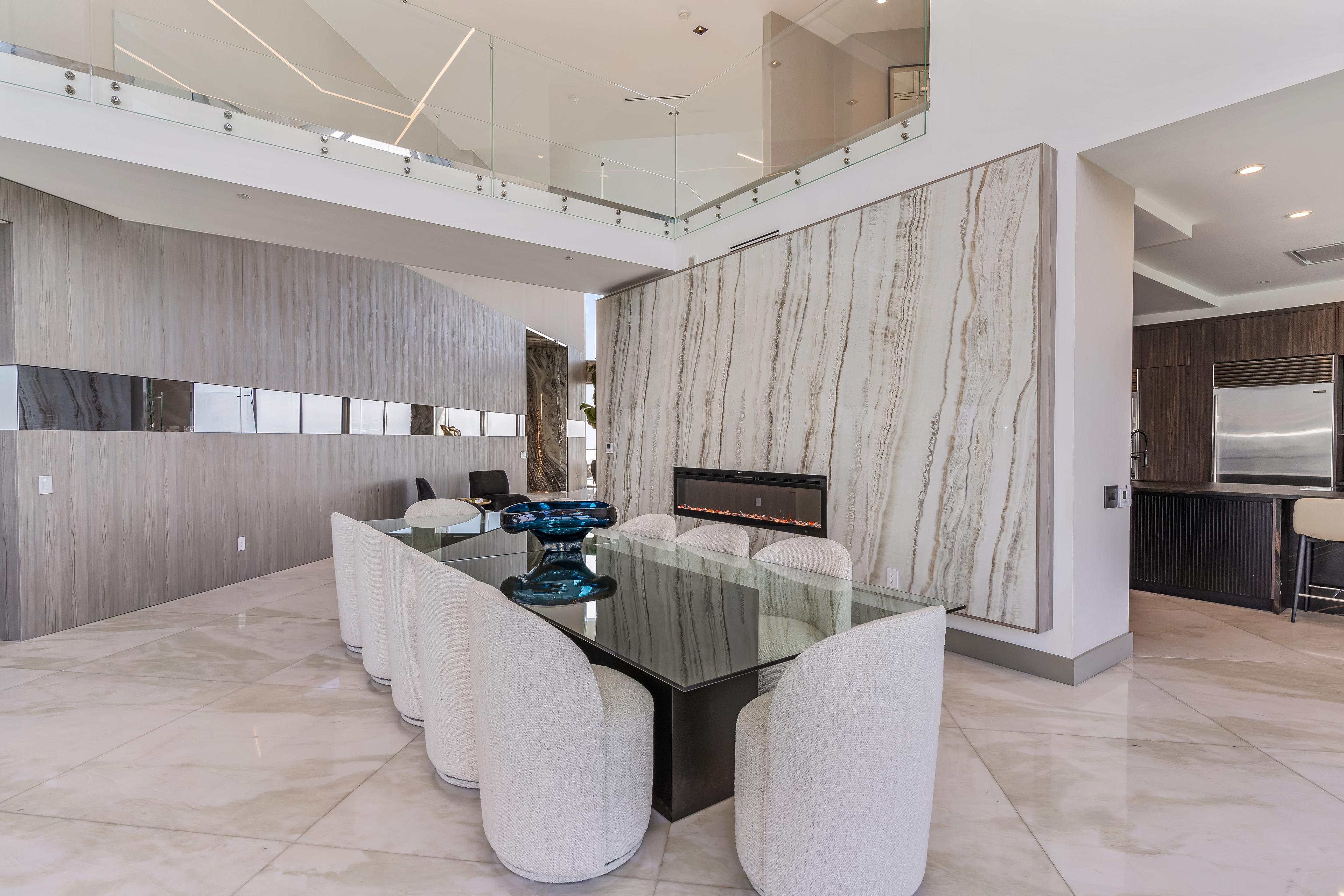 Infinity Penthouse gallery image 9