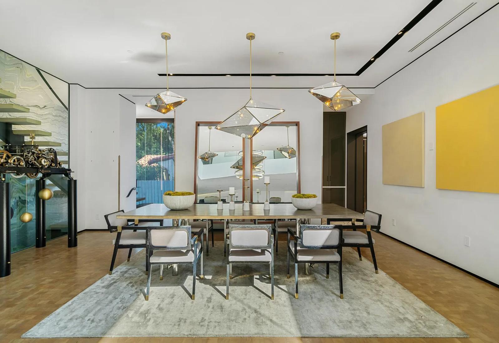Rexford Modern gallery image 5