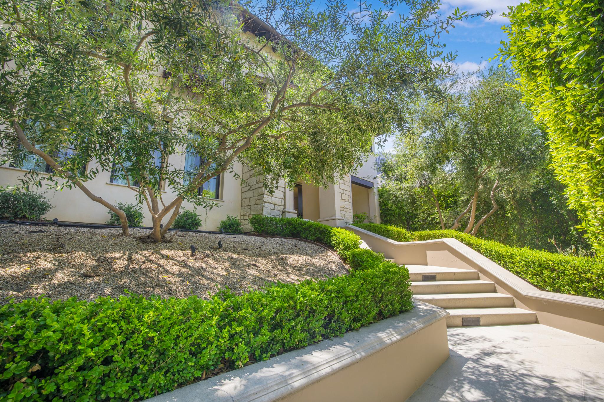 Spalding BH Mansion gallery image 7