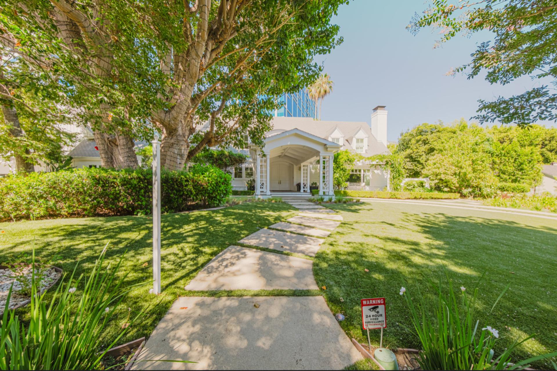 The Sierra Grove gallery image 8