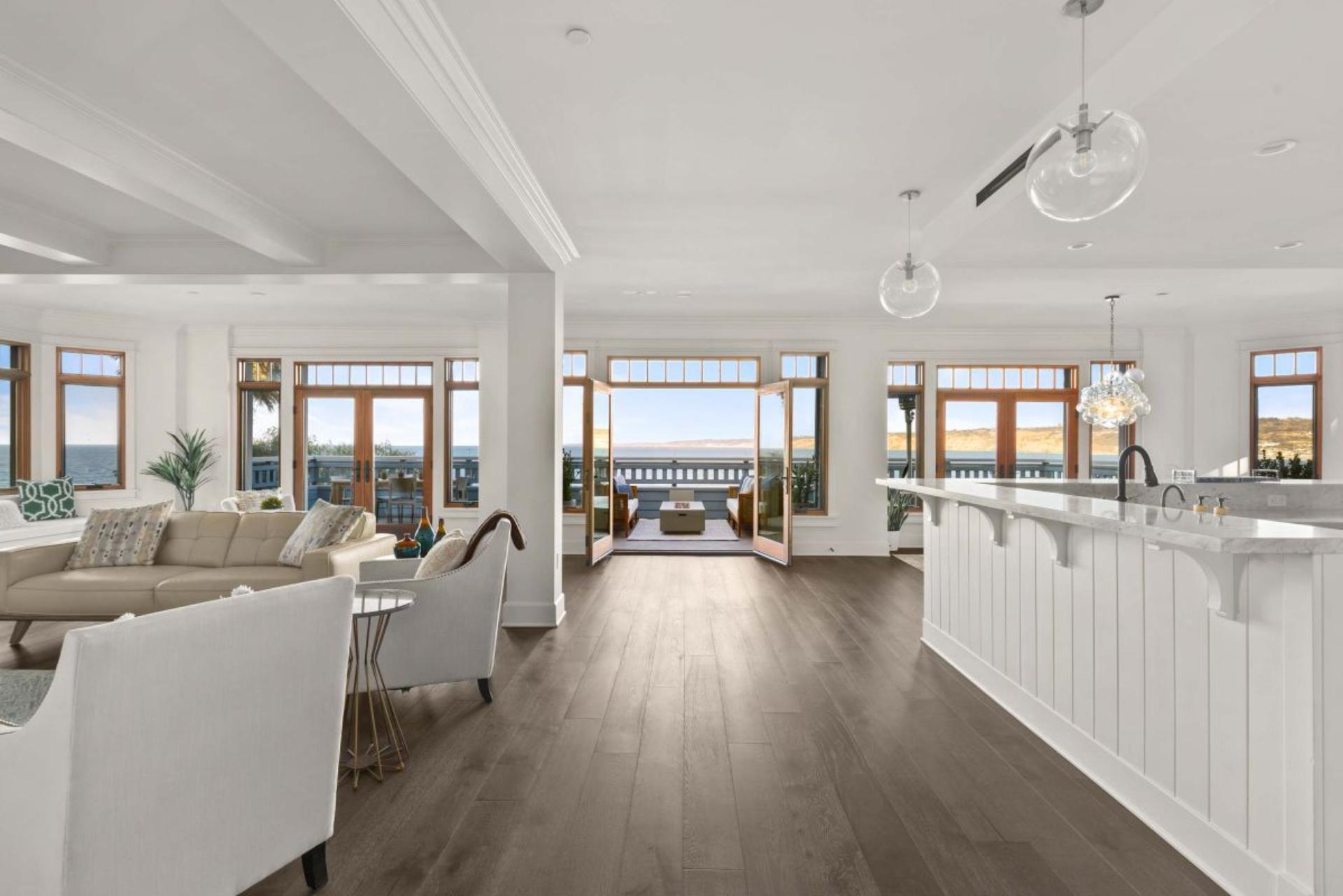 La Jolla Cove gallery image 4