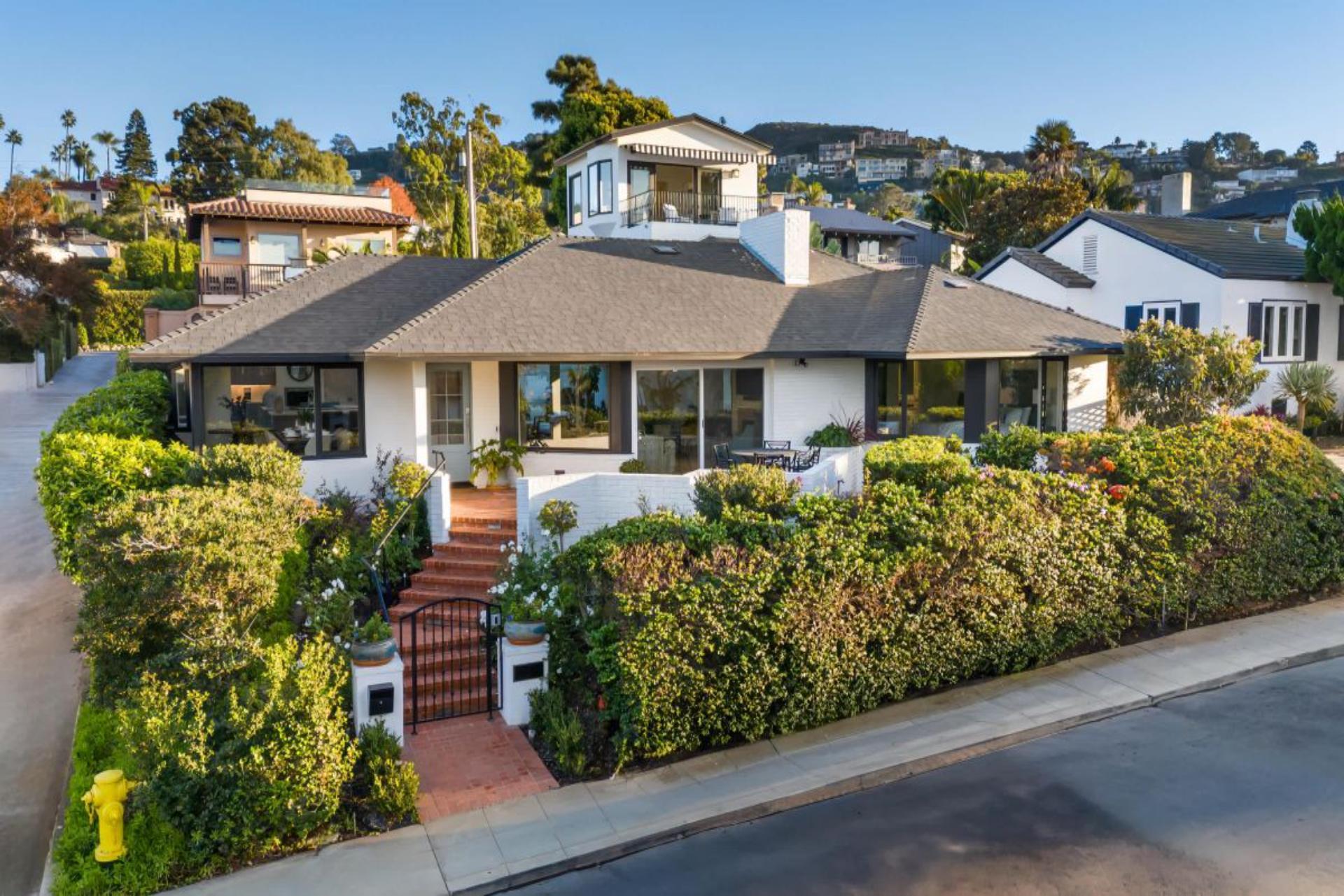 La Jolla Luxe gallery image 1