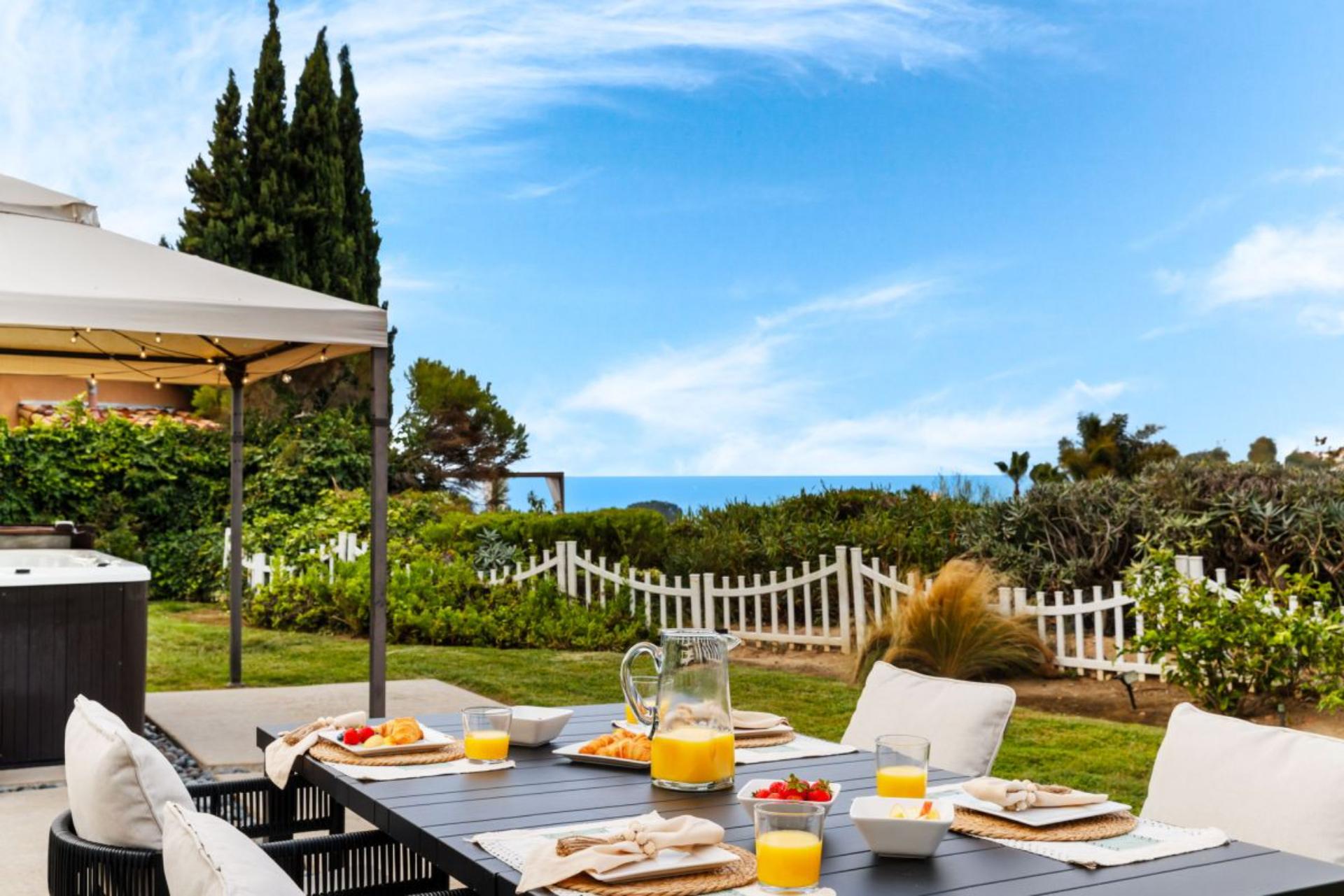 Ocean View Retreat  gallery image 2