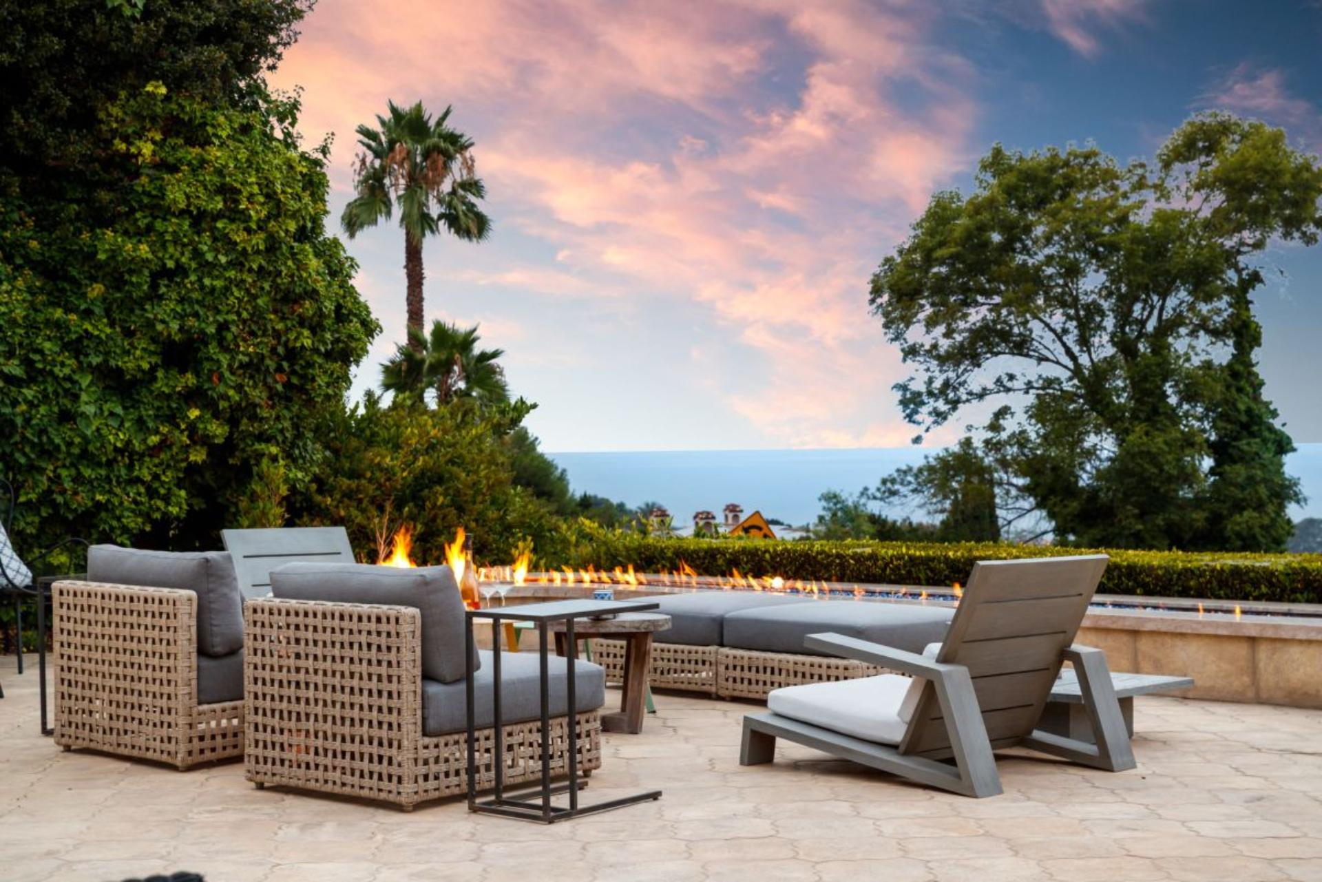Elegant Villa gallery image 7