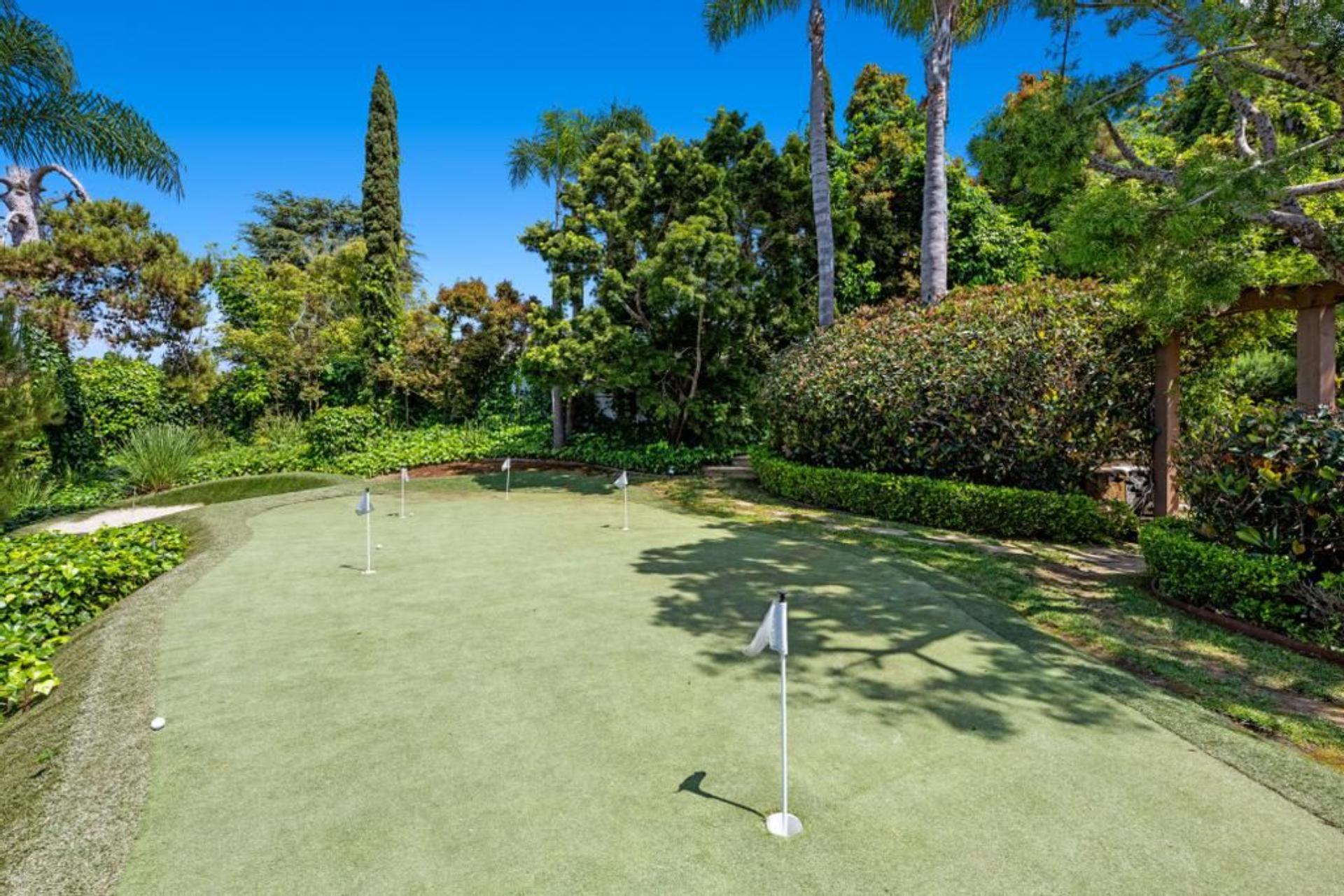 Opulent La Jolla gallery image 9