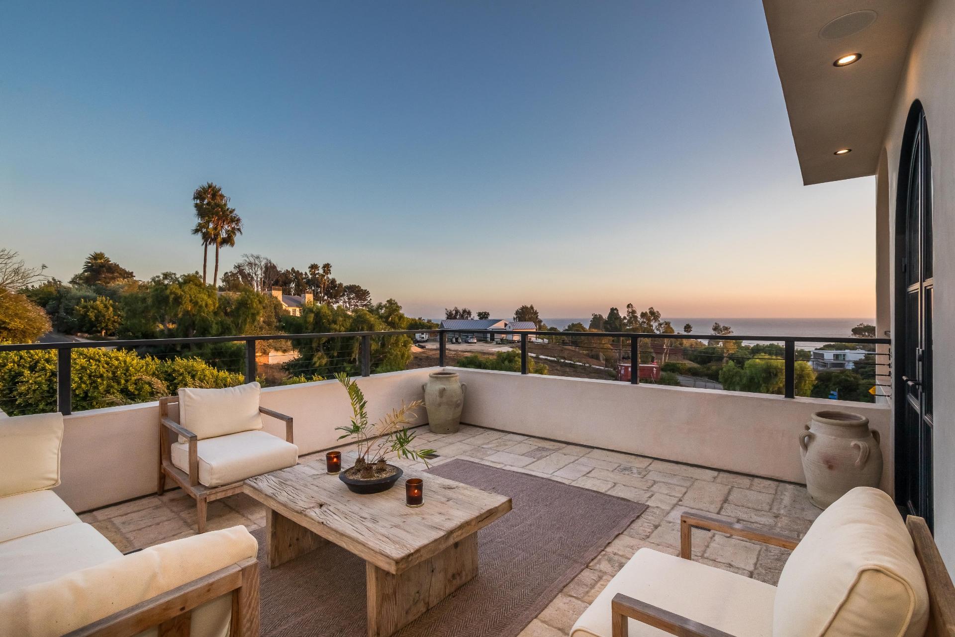 Medina Malibu gallery image 4