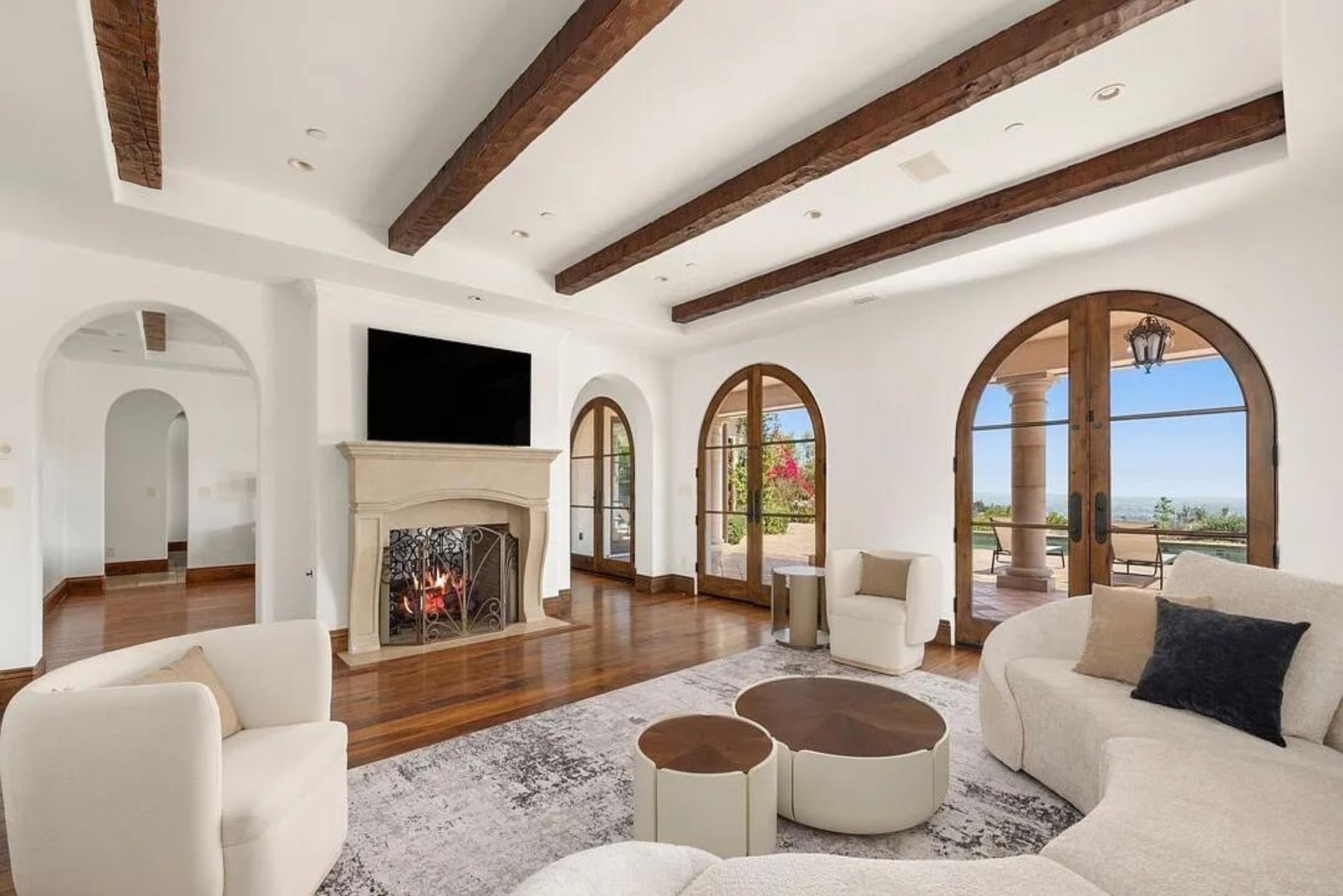 Bel Air Panorama gallery image 9