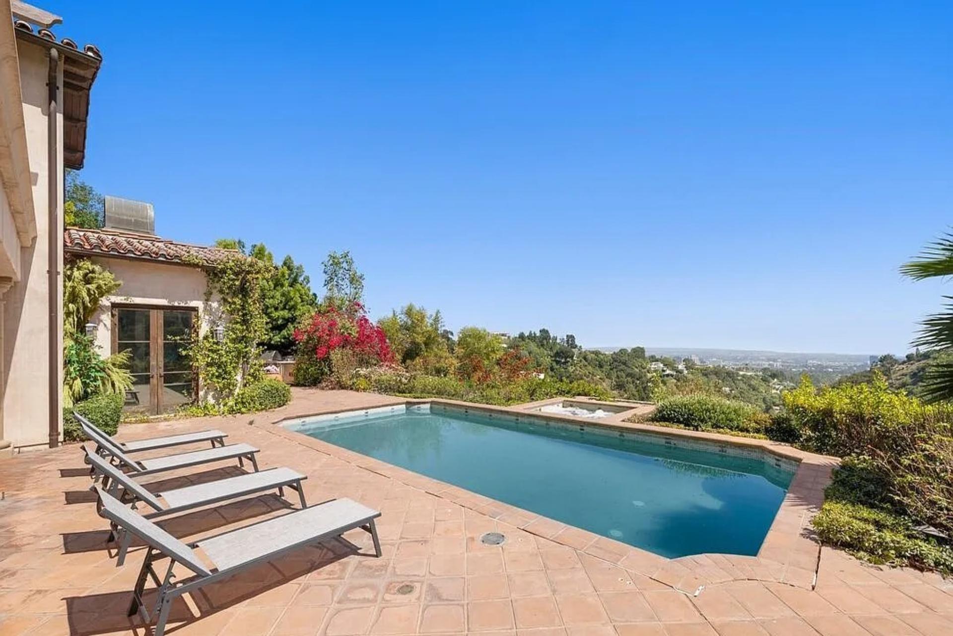 Bel Air Panorama gallery image 3
