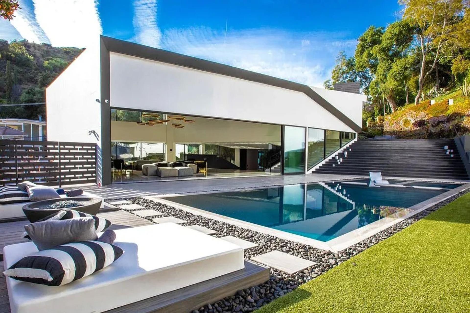 Bowmont Glass Estate gallery image 2