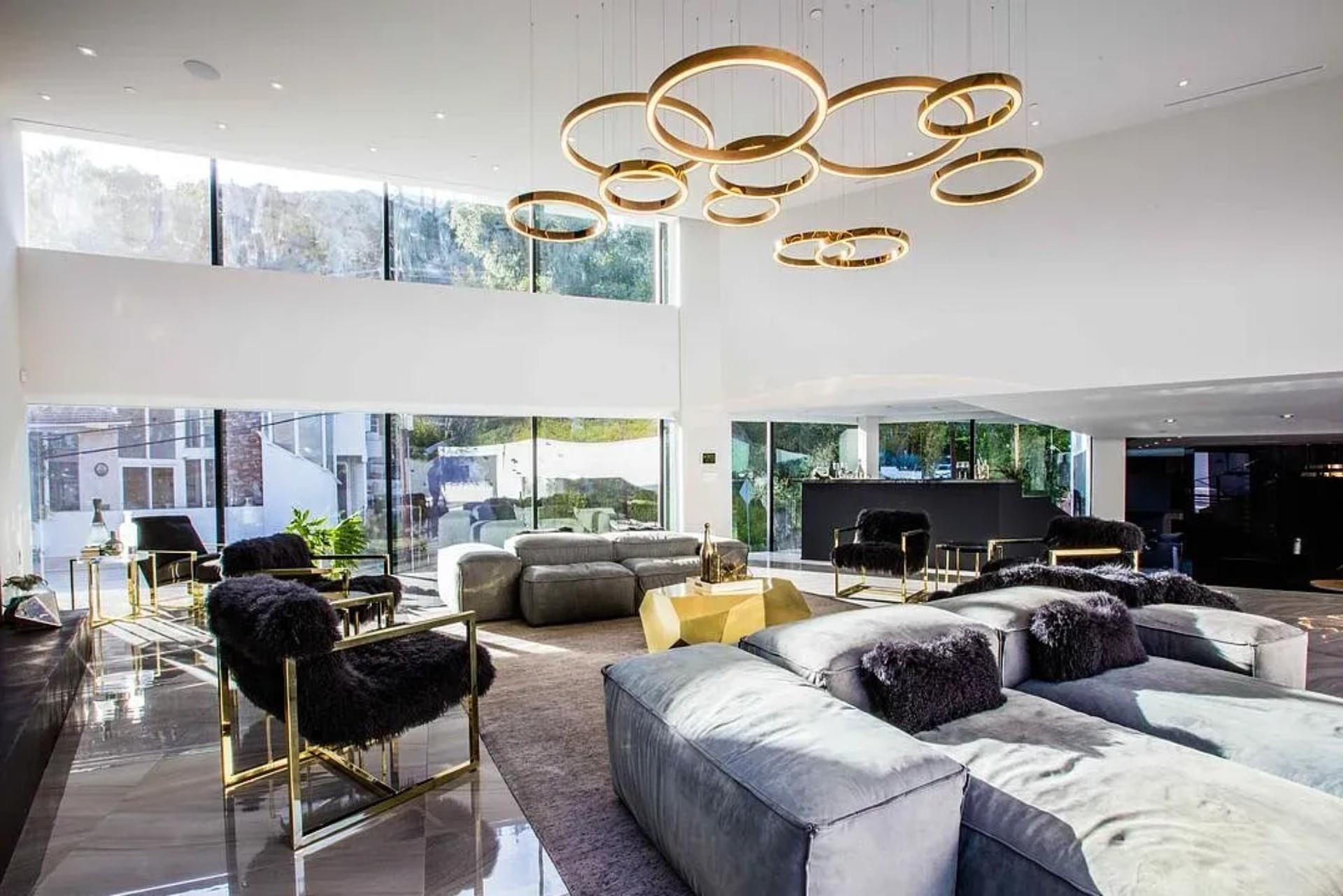 Bowmont Glass Estate gallery image 8