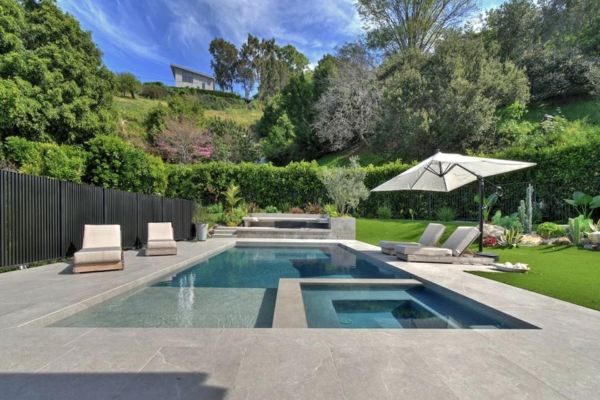 Round Valley Residence gallery image 1