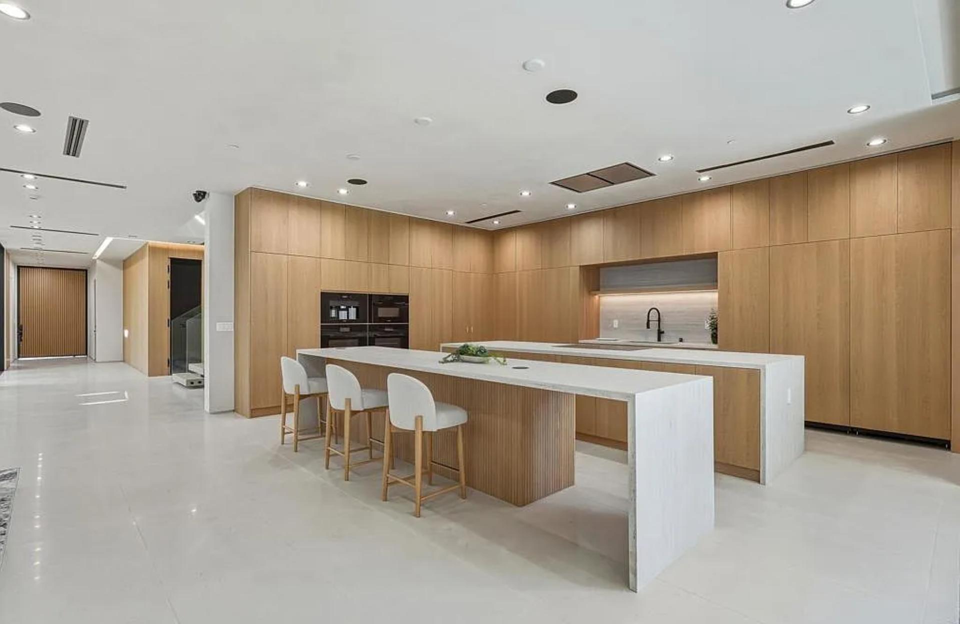 Curson Estate gallery image 8