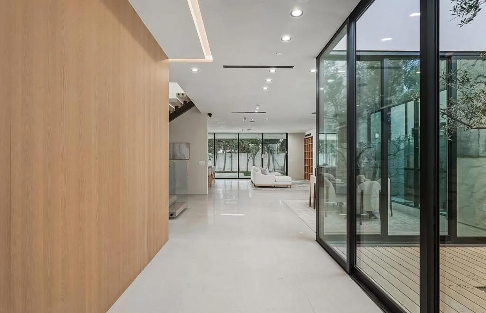 Curson Estate gallery image 4