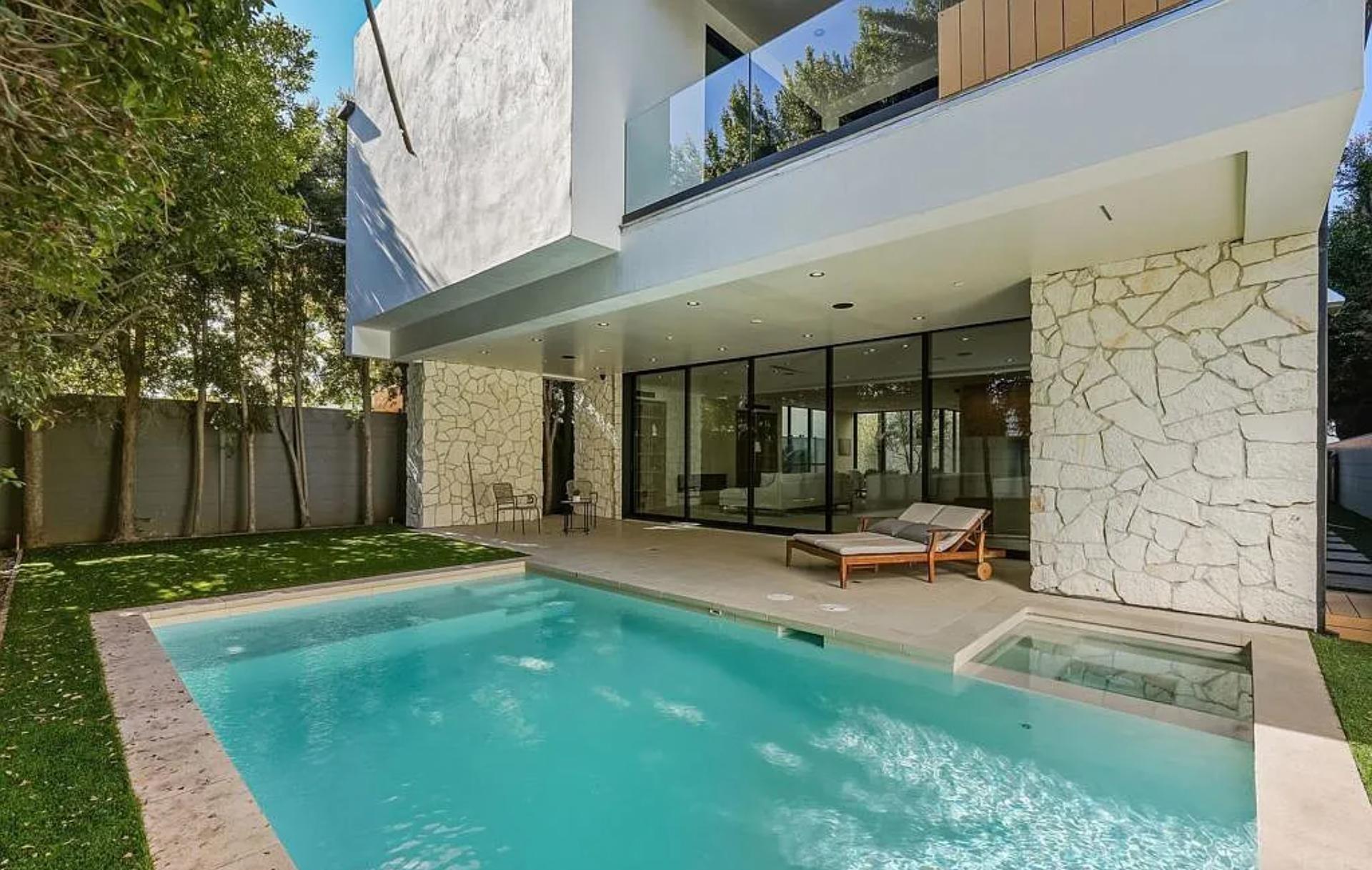 Curson Estate gallery image 2