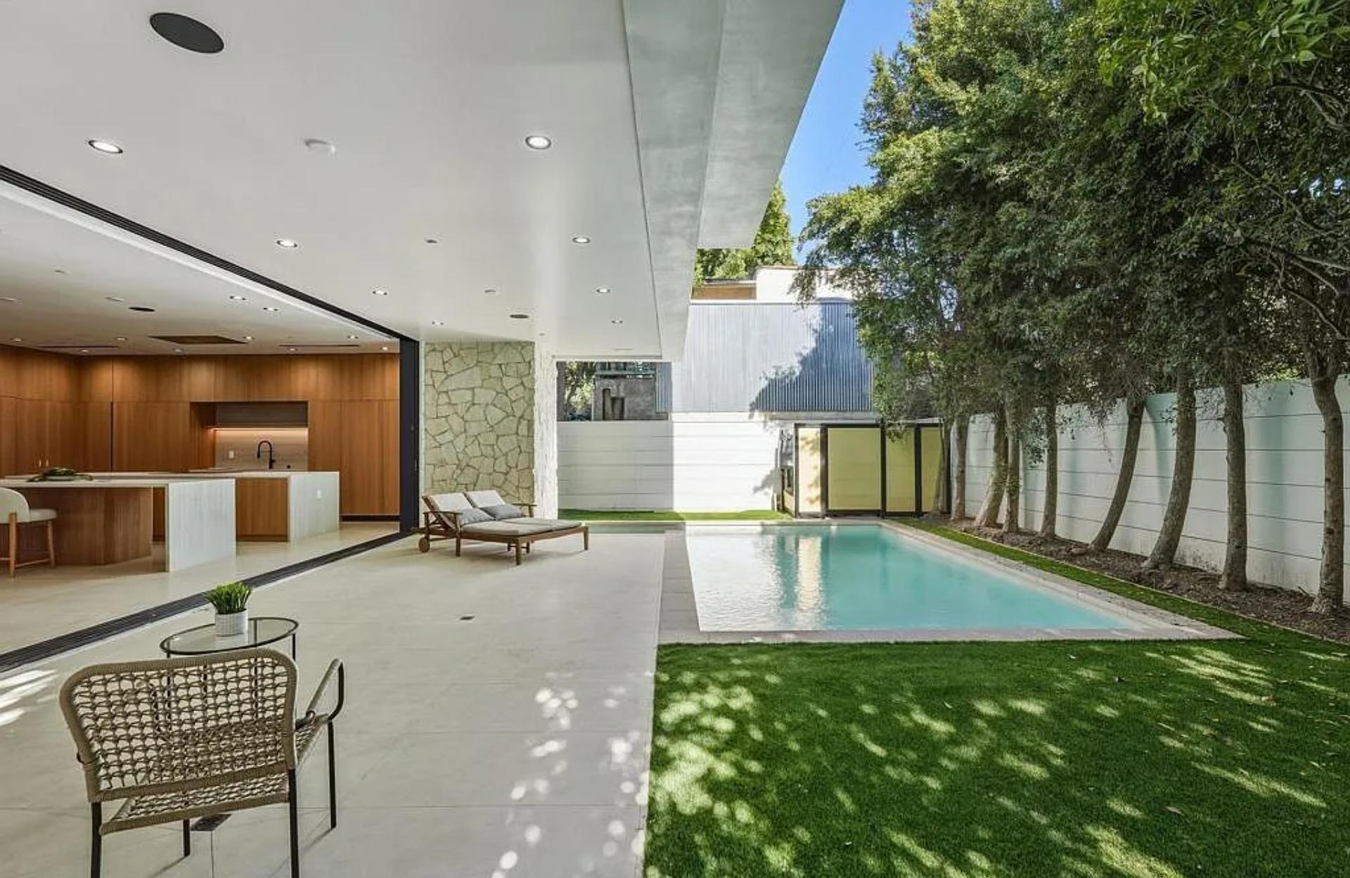 Curson Estate gallery image 10