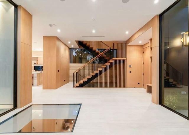 Glassridge Residence gallery image 10