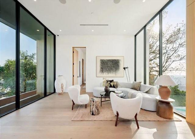 Glassridge Residence gallery image 5