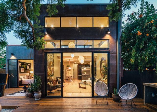 Jacaranda House gallery image 1