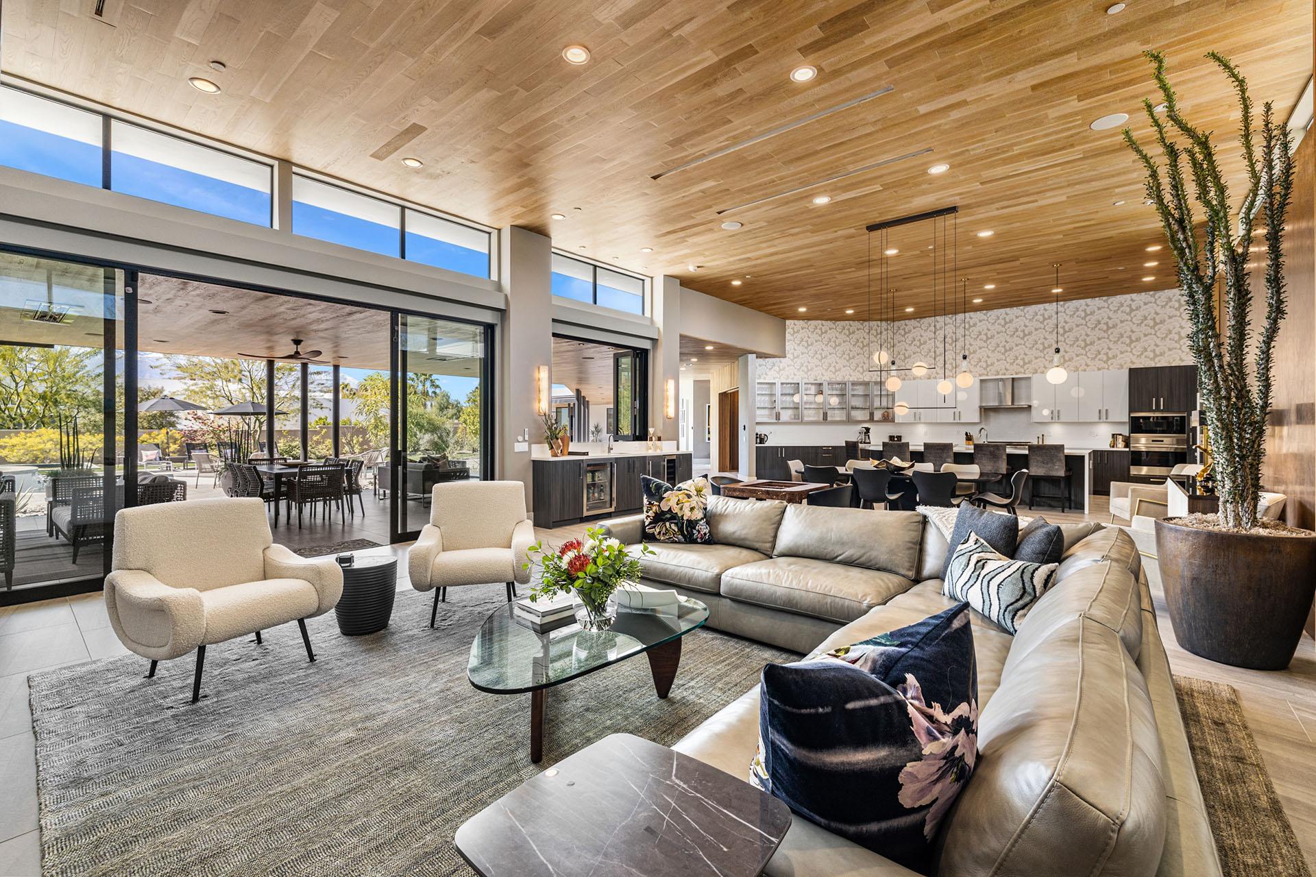 Sierra Vista 7 BR Estate w/ Pickleball! gallery image 2