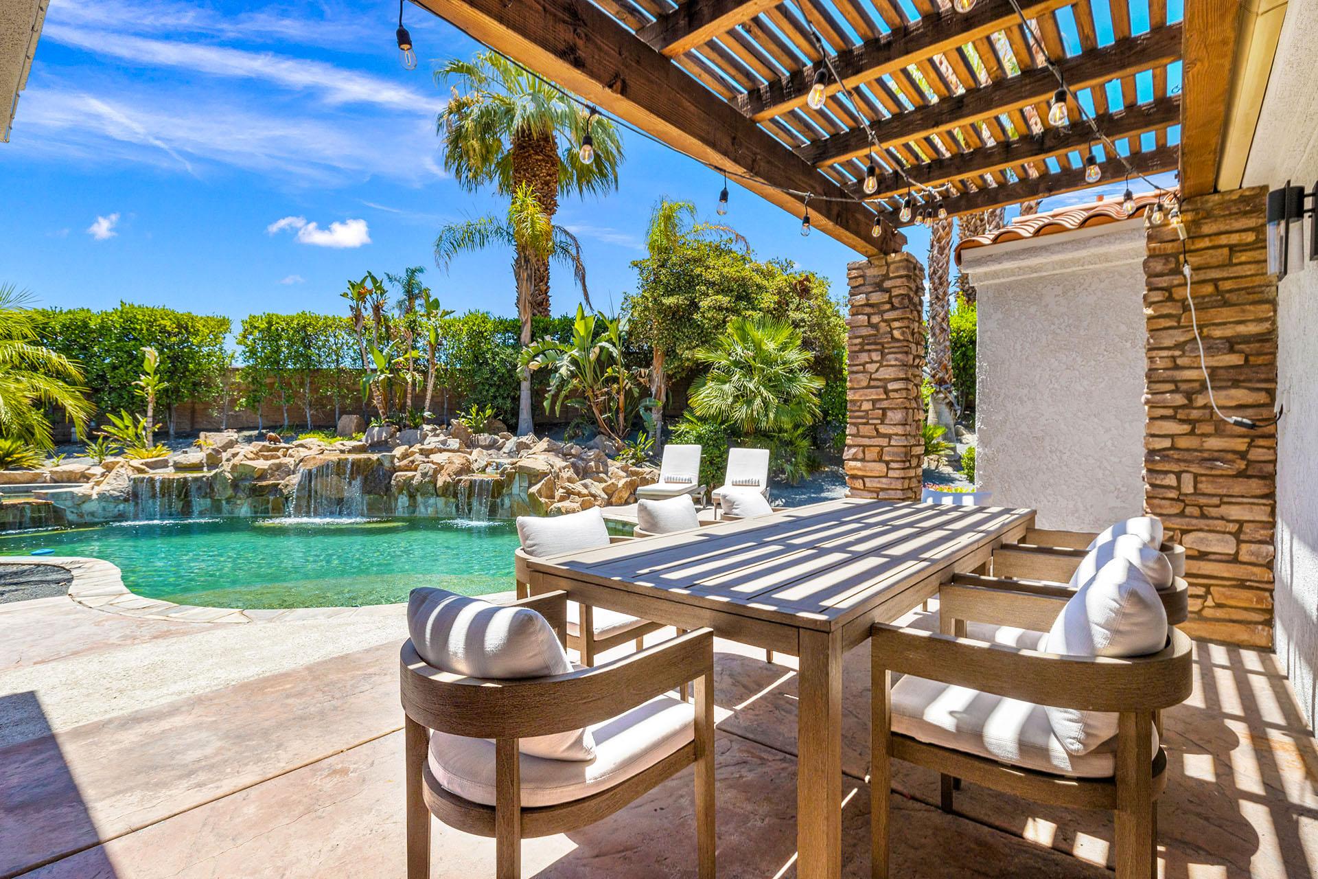 Waterfall Escape Half acre in South Palm Desert gallery image 9