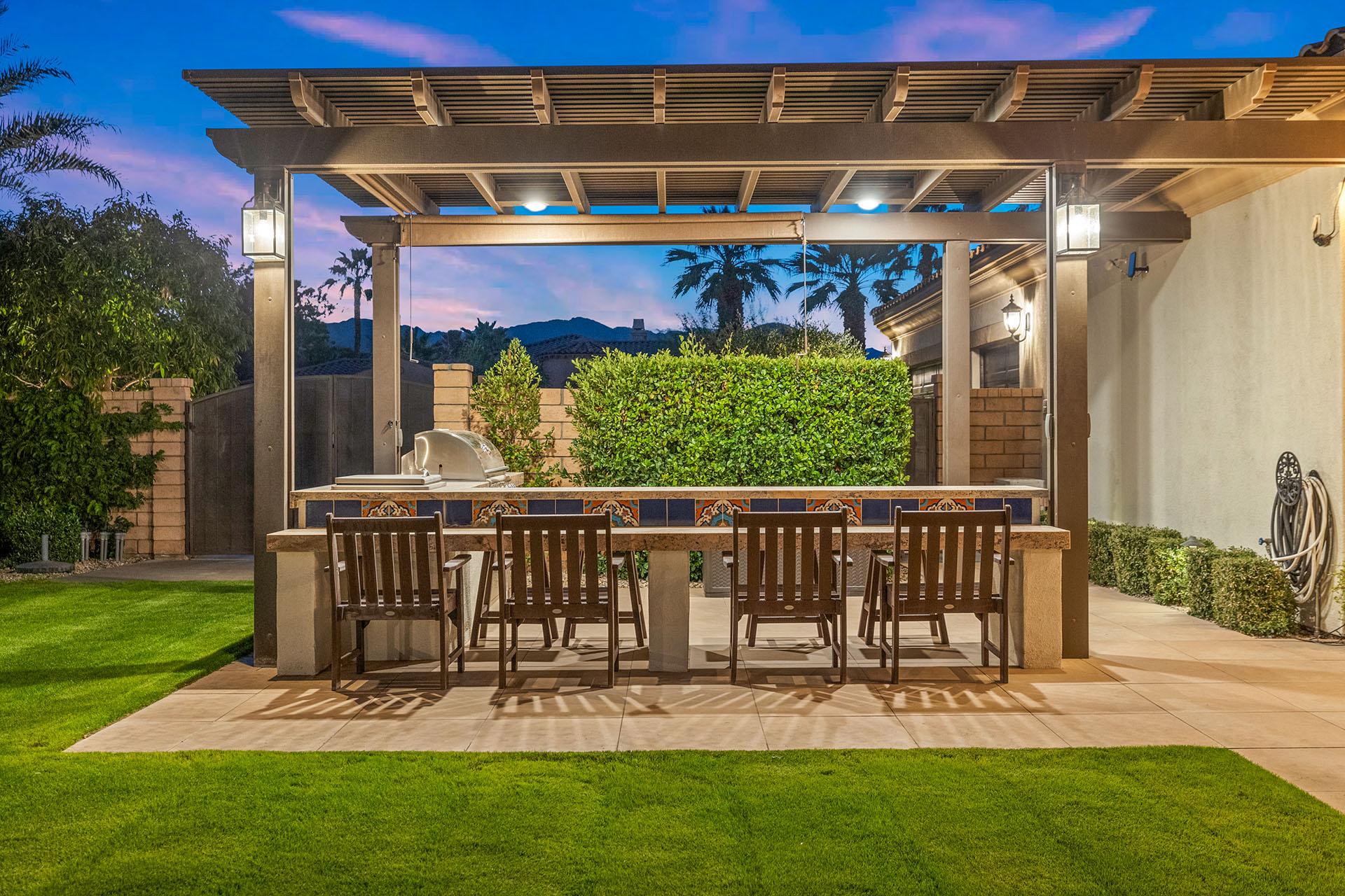 Palmetto 1/2 Acre Oasis with Pool & Mountain Views gallery image 10