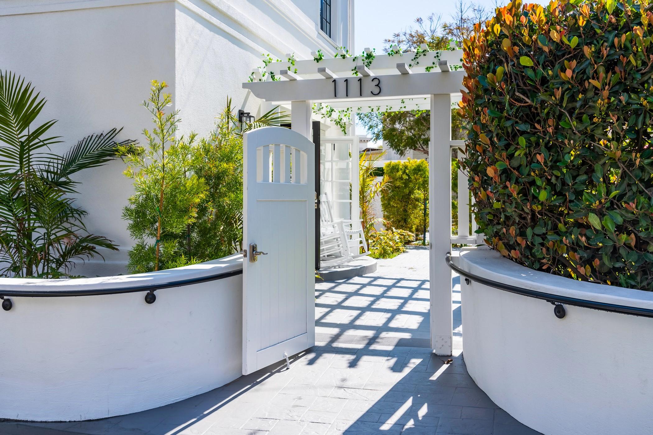 Coronado Crown Villas | 6BR Village Gem w/ Hot Tub gallery image 6