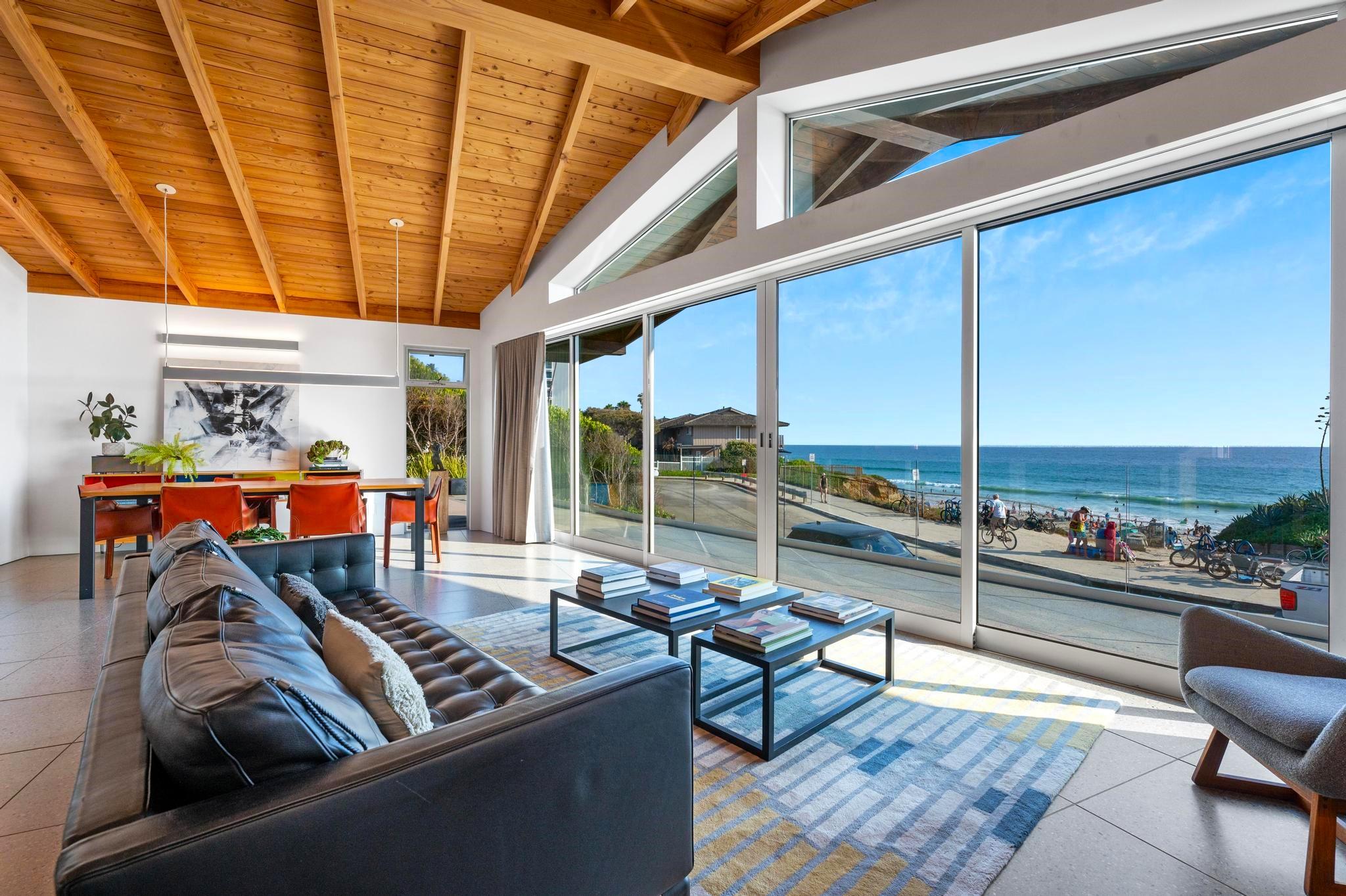 Beachfront Modern gallery image 6