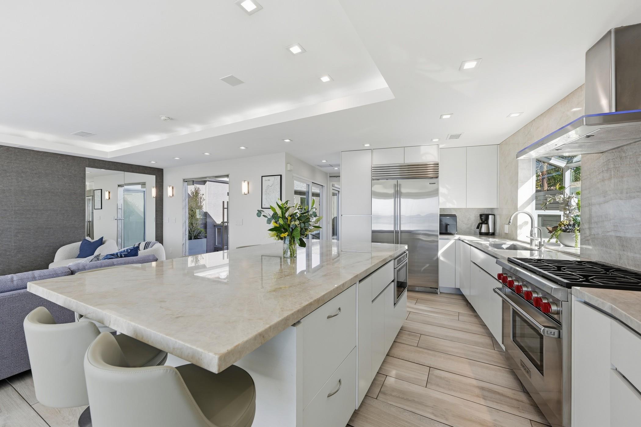 Sea Glass La Jolla | 3BR Oceanfront Retreat gallery image 10