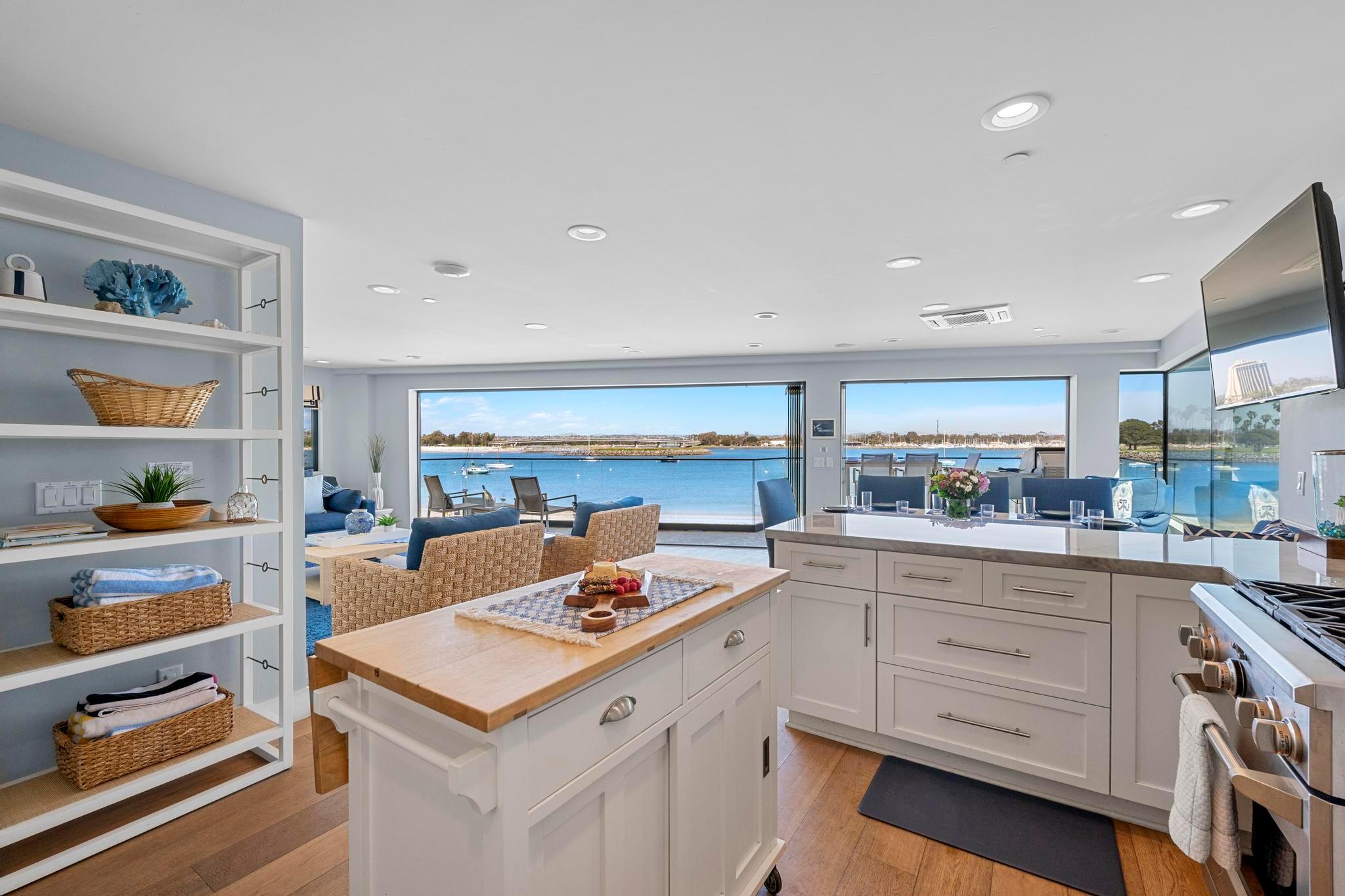 Bayside Retreat gallery image 10