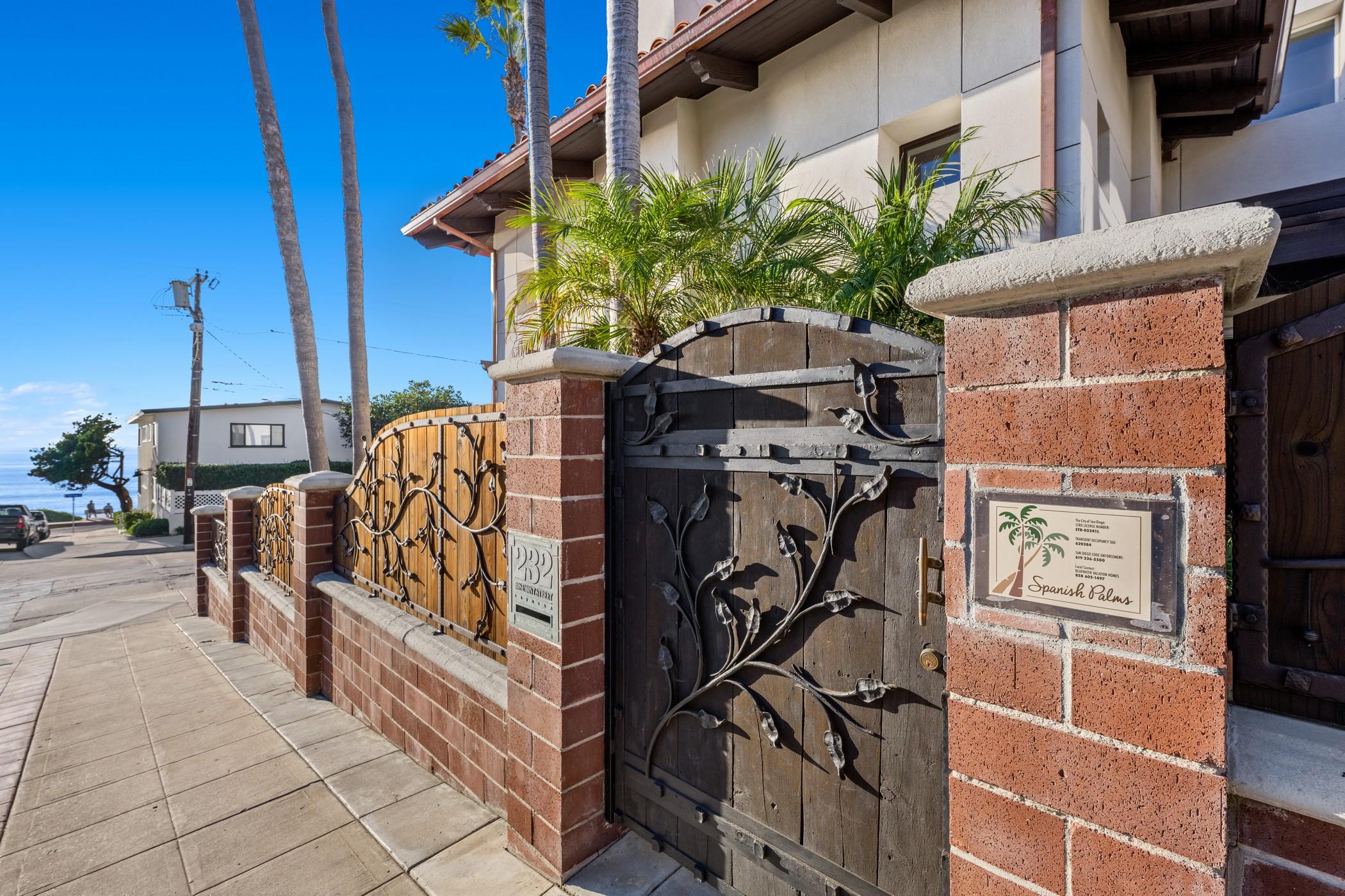 Spanish Palms at Windansea gallery image 6