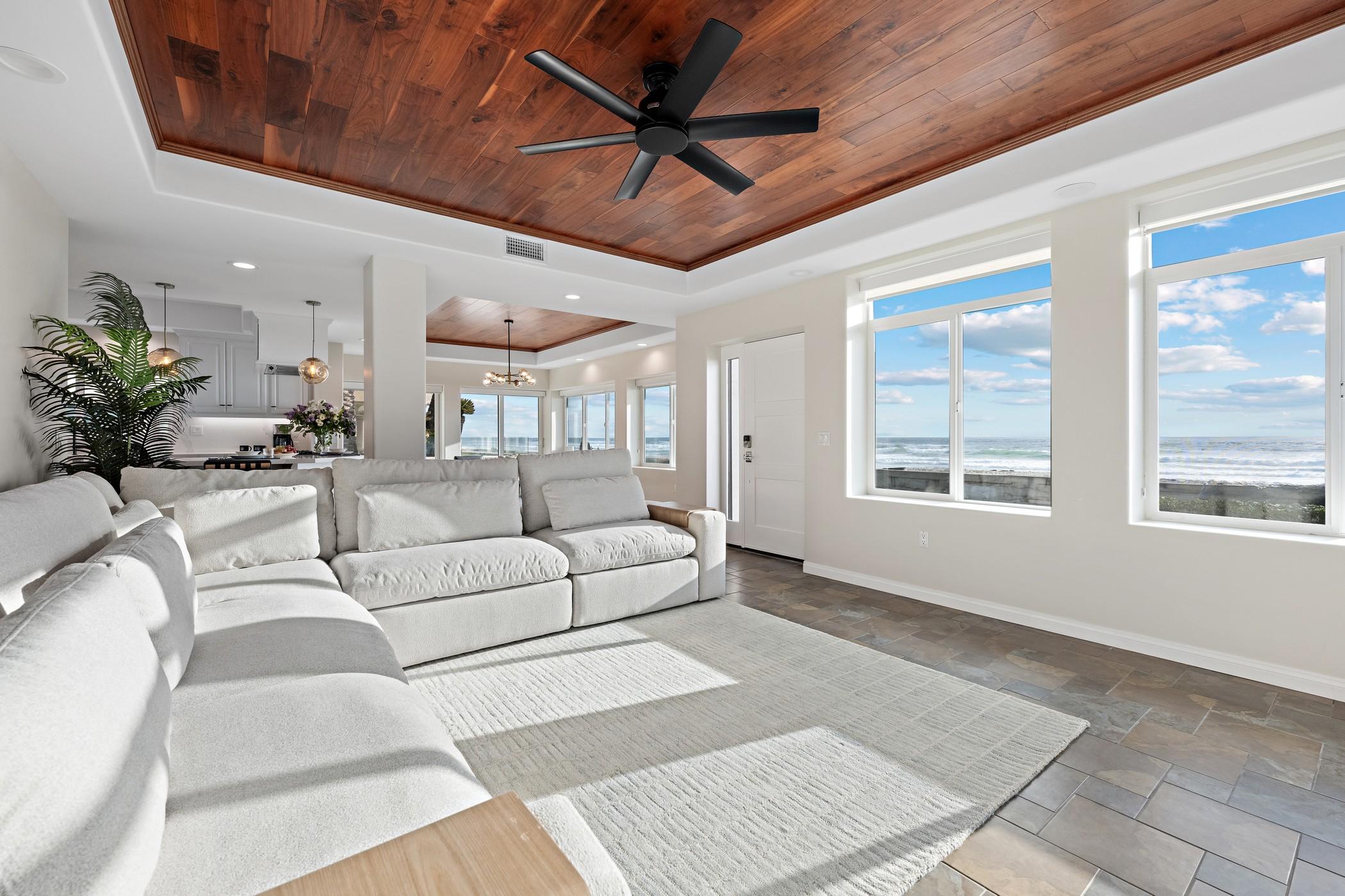 Bluewater Oceanfront 1 South gallery image 2