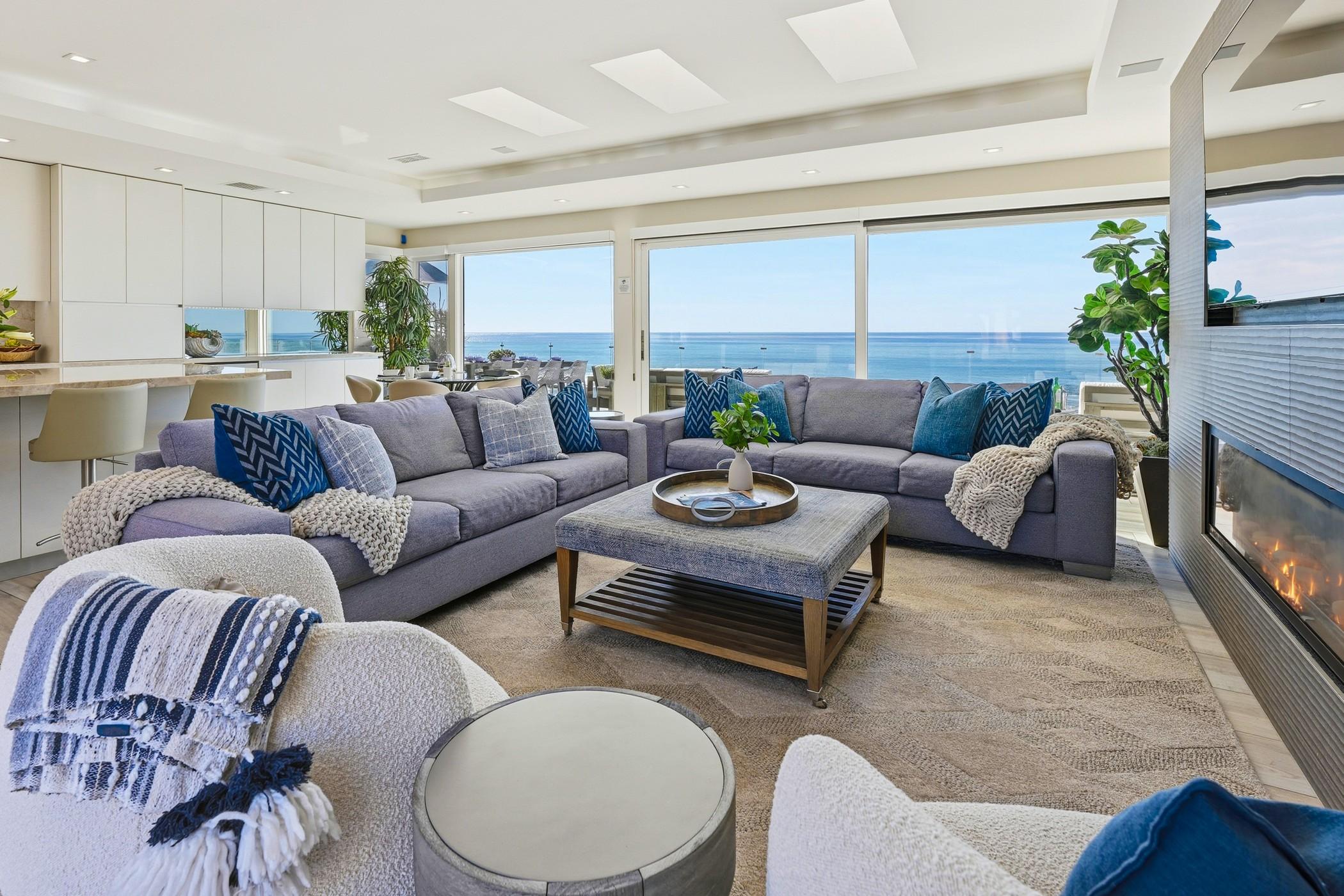 Sea Glass La Jolla | 3BR Oceanfront Retreat gallery image 2