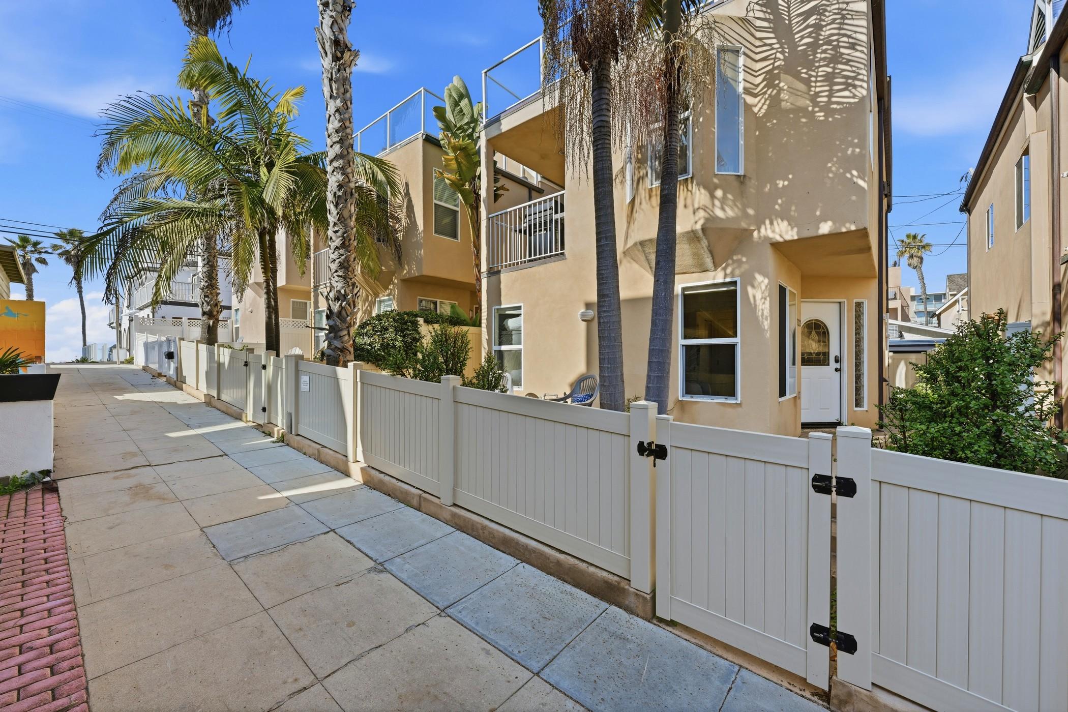 Nautical Beach House 2 gallery image 9