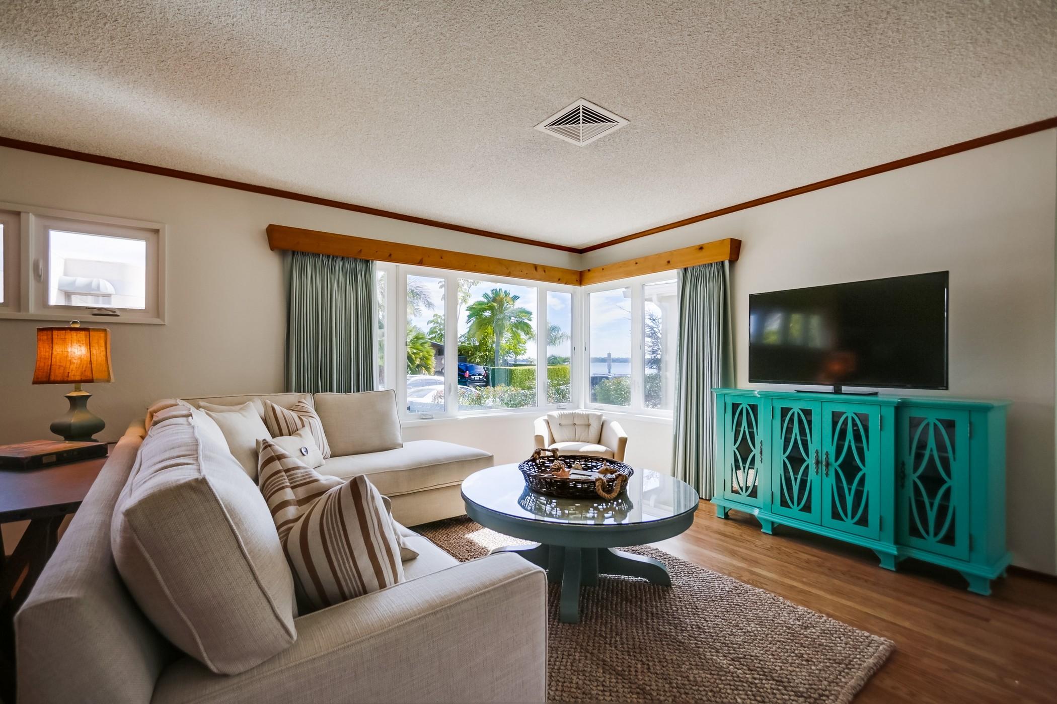 Mission Bay Classic Beach House gallery image 8
