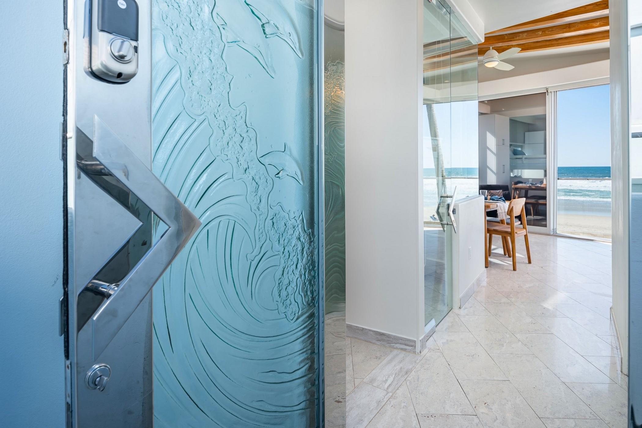 Liquid Blue 2 Mission Beach gallery image 8