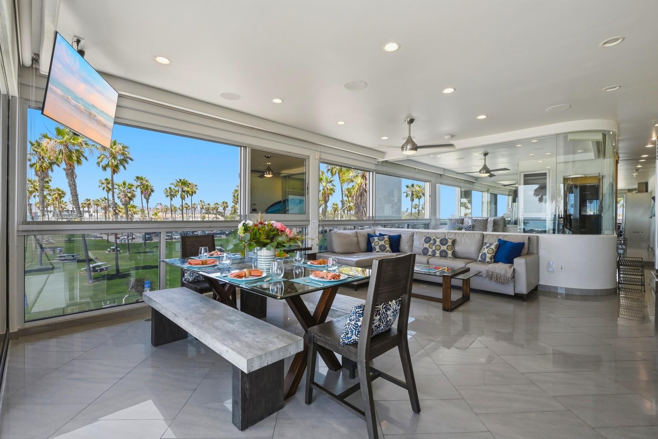 South Mission Beach Penthouse gallery image 8