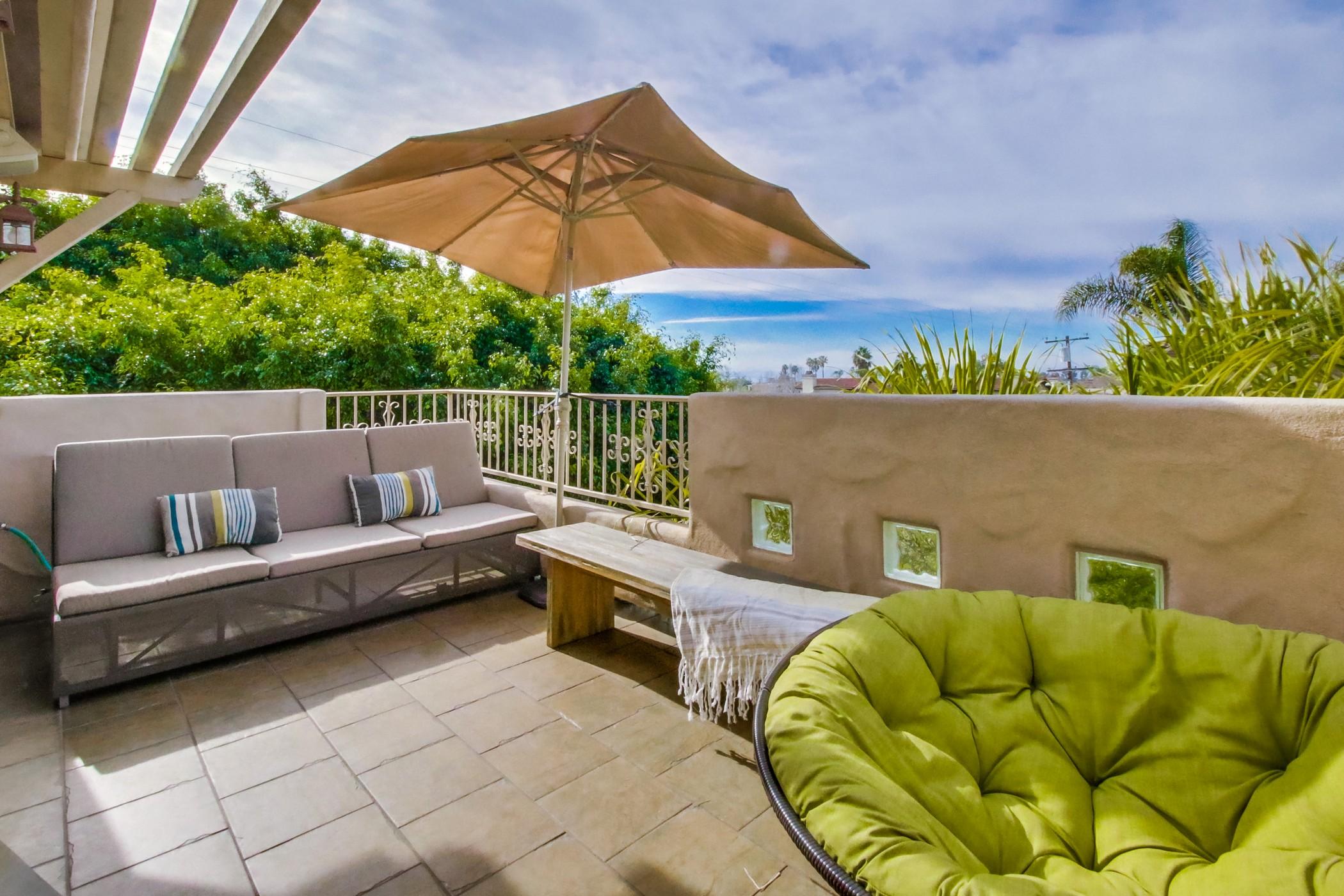 Pacific Beach Townhome gallery image 3